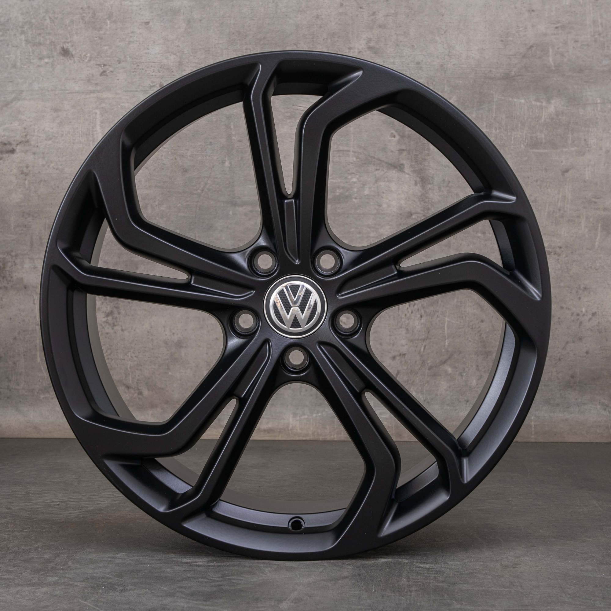 Original VW Golf 5 6 7 Felgen 19 Zoll 5G0601025EB Reifnitz schwarz matt