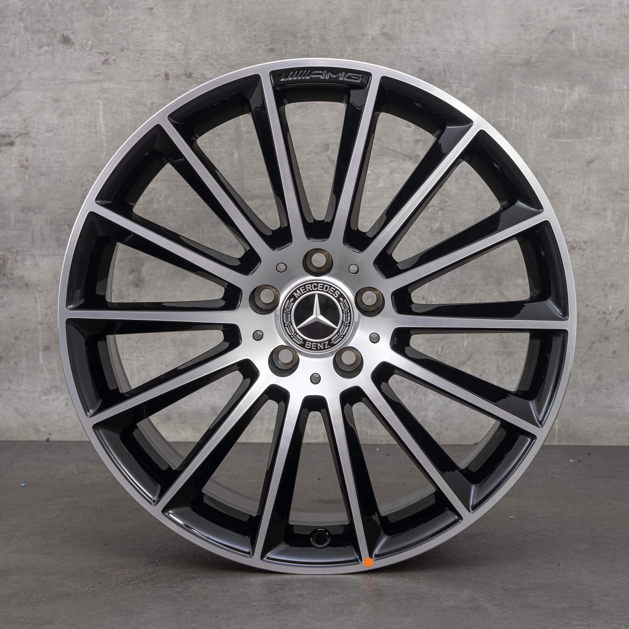 19 palcové ráfky AMG Mercedes Benz třídy A W177 A35 hliníkové A1774011900 NOVINKA