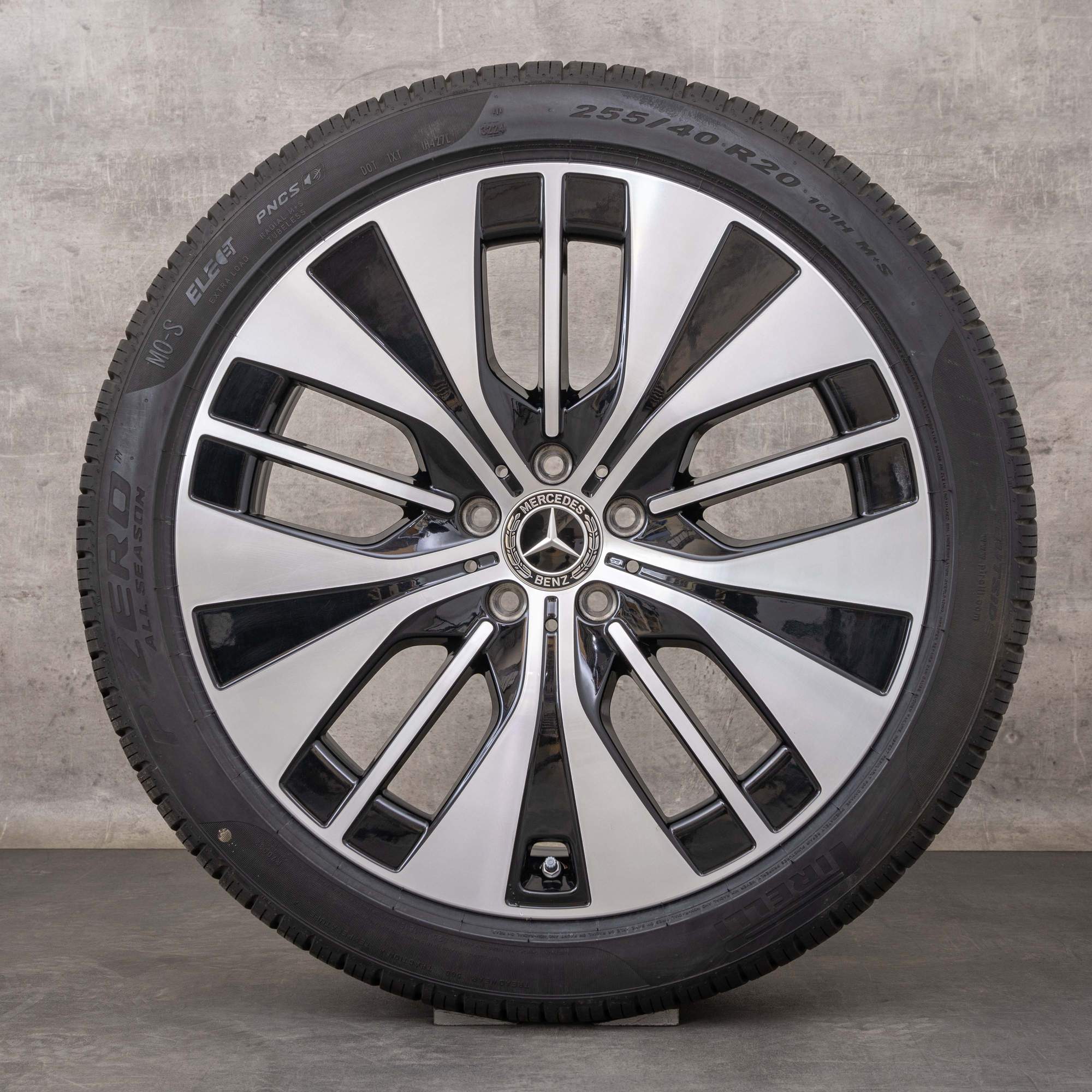Oryginalne koła zimowe Mercedes Benz EQE 20 cali felgi V295 A2954011700 czarne polerowane toczone