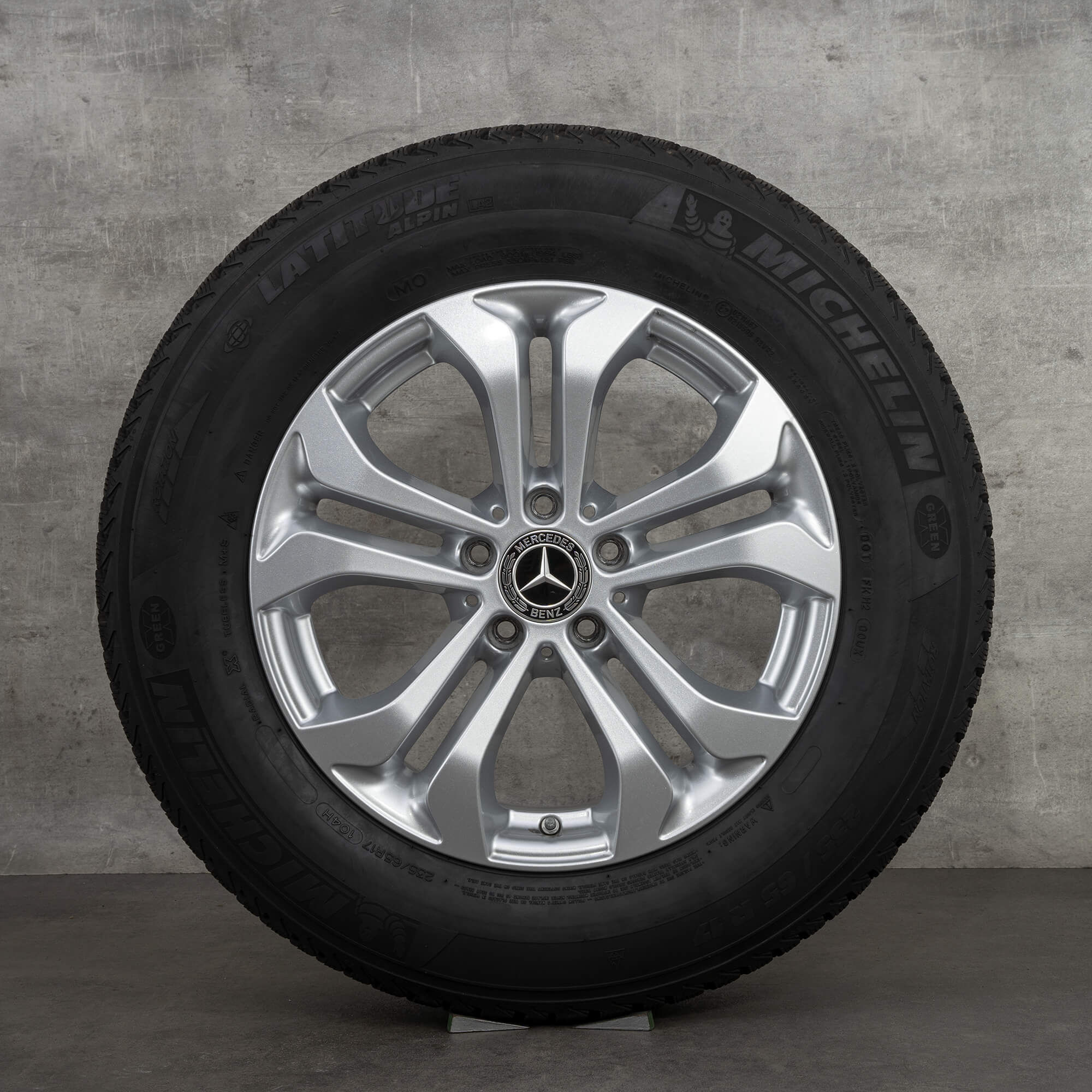 Genuine Mercedes Benz GLC ruedas de invierno 17 pulgadas X253 llantas A2534010600 plata