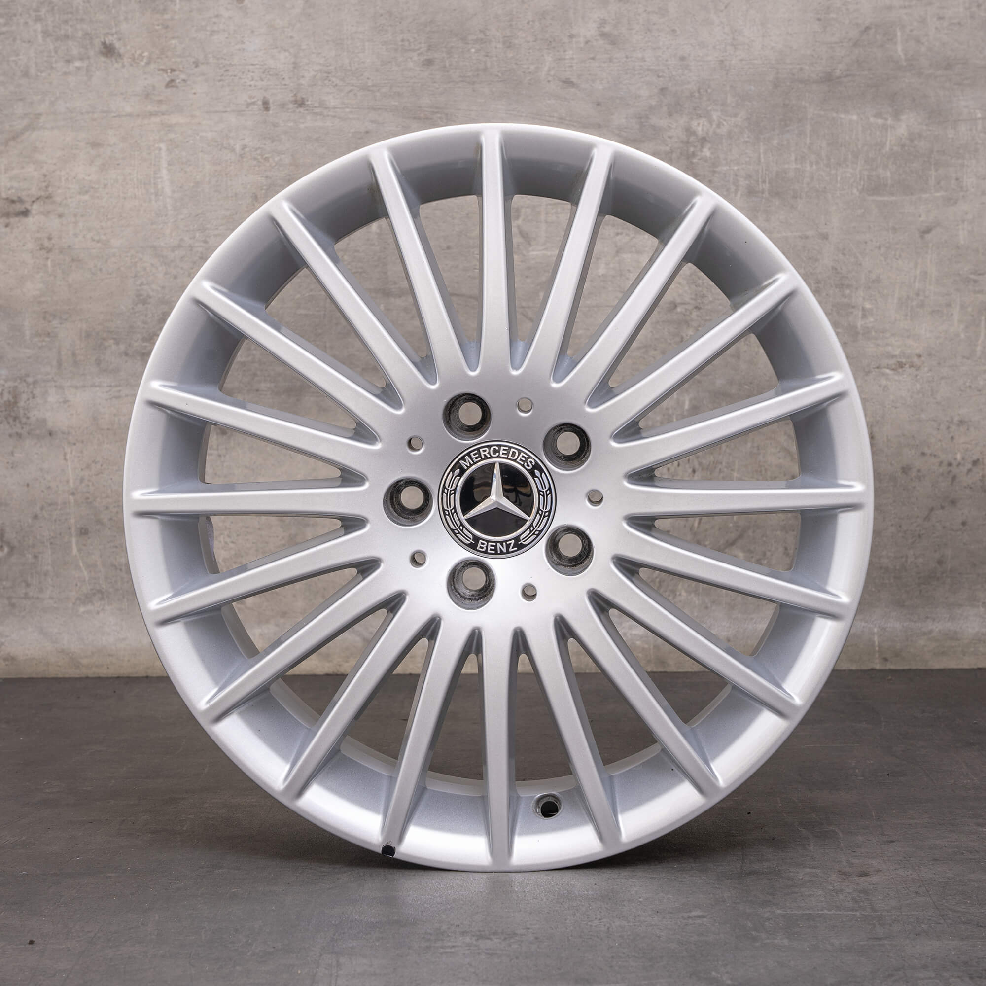 Originale Mercedes Benz V-Klasse fælge 17 tommer Vito Viano W447 alufælge A4474014900 sølv
