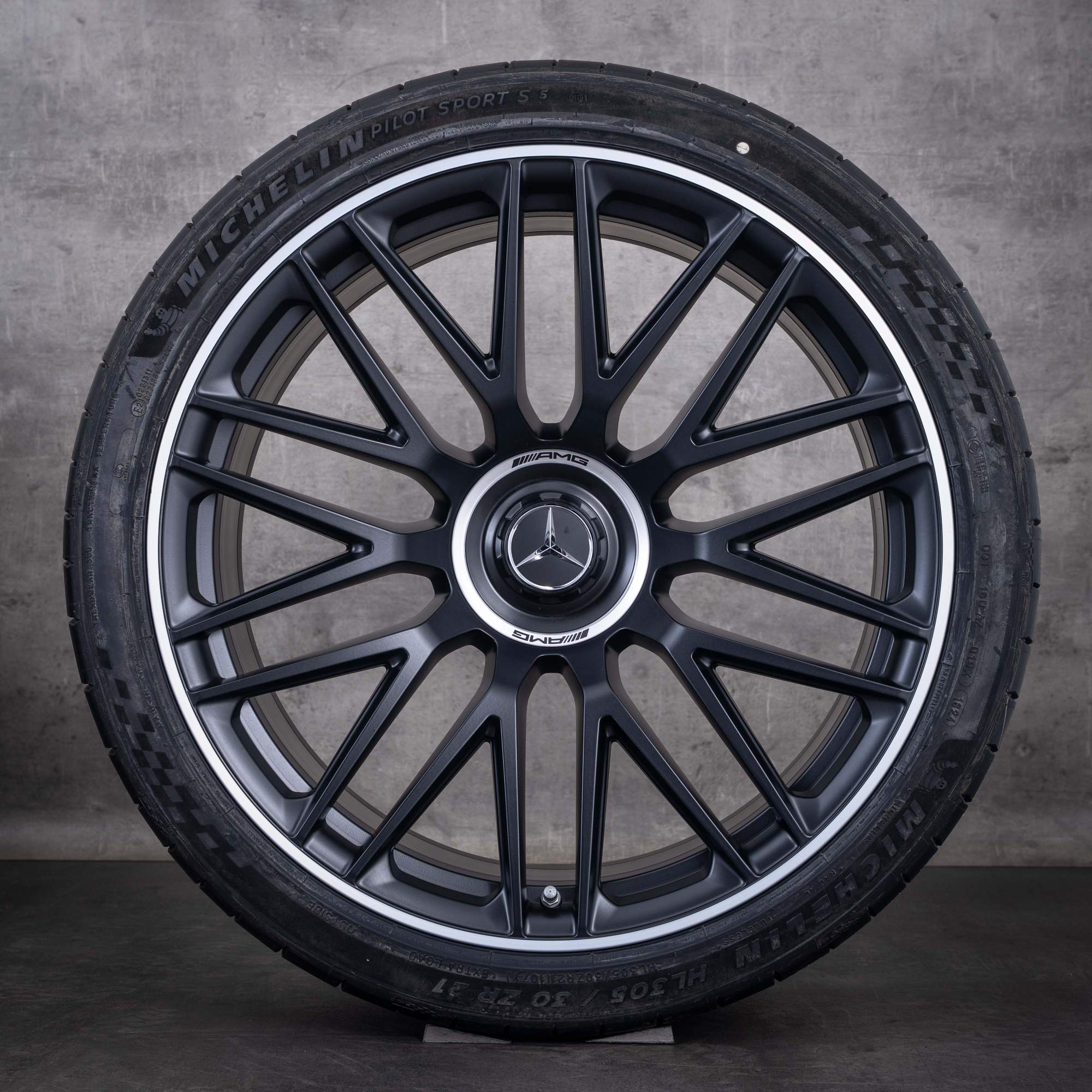 Alkuperäiset Mercedes-Benz AMG GT -vanteet 21 tuumaa C192 kesärenkaat A1924011900 A1924012000 mattamusta diamond cut UUDET