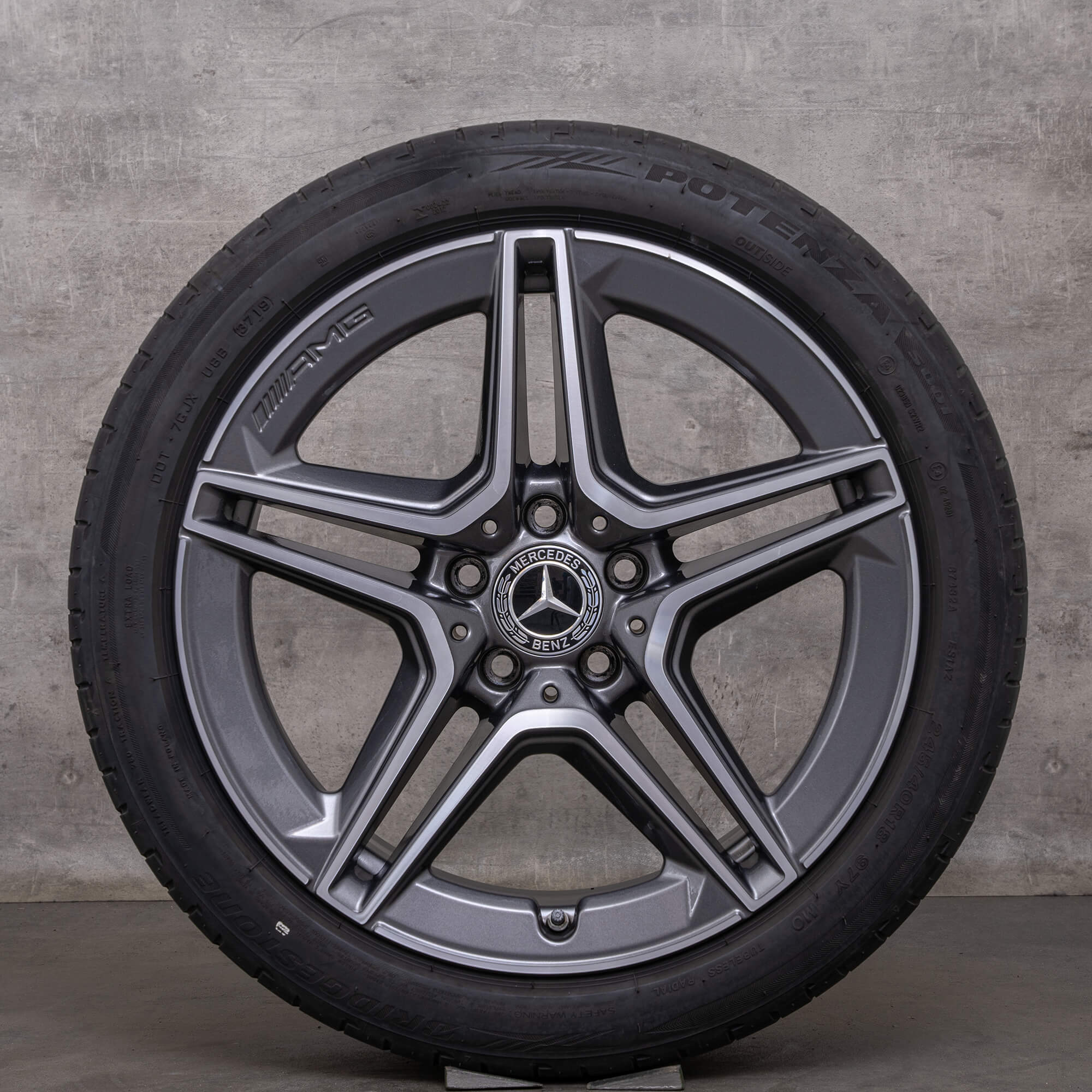 Jantes Mercedes Benz Classe C AMG de 18 polegadas W205 S205 C205 A205 Rodas verão A2054019500 A2054019600 cinzento himalaia brilhante torneado