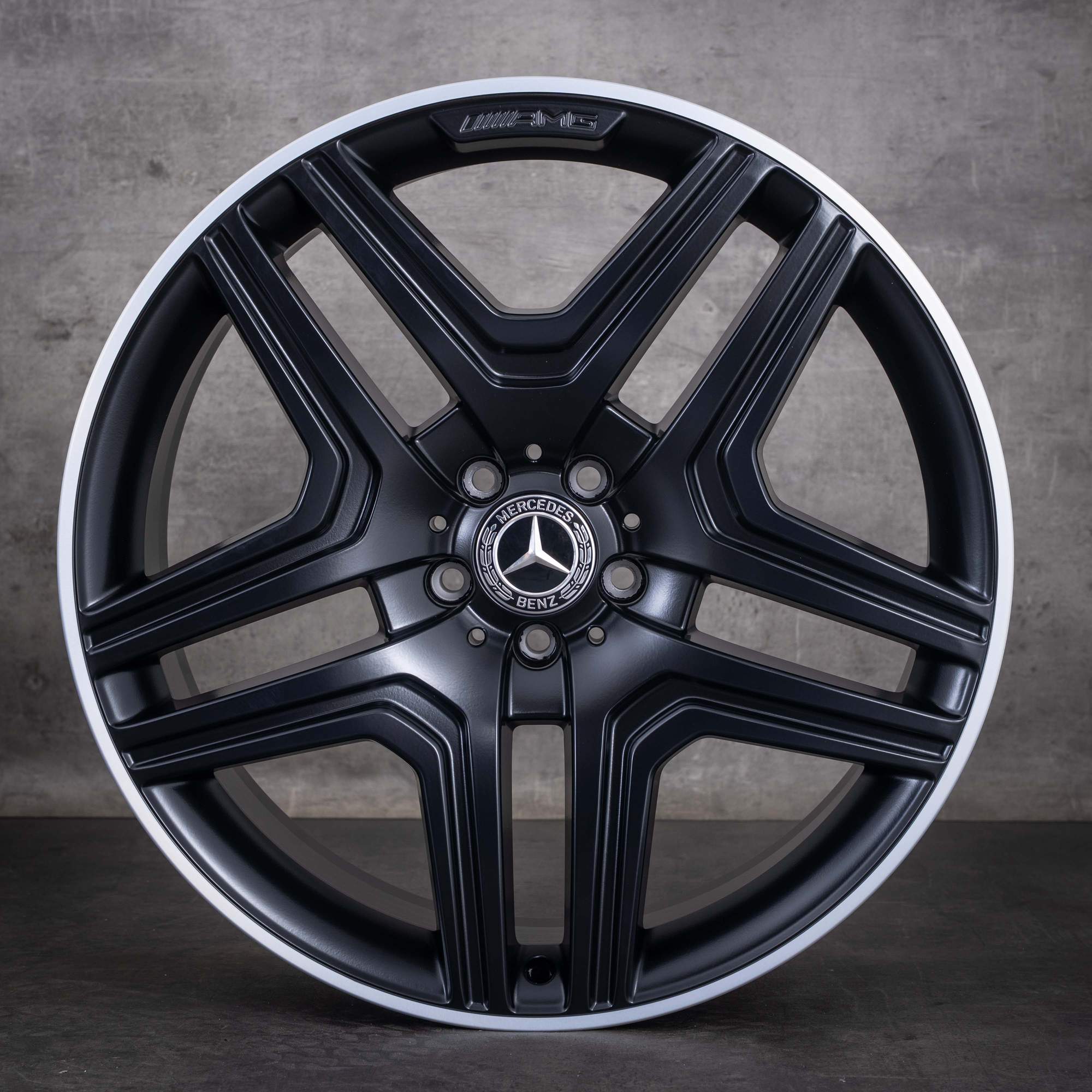 Mercedes-Benz GL GLS & 63 AMG fælge 21 tommer W166 A1664011400 mat sort kant med diamond cut-polering - fælg 4 af 4
