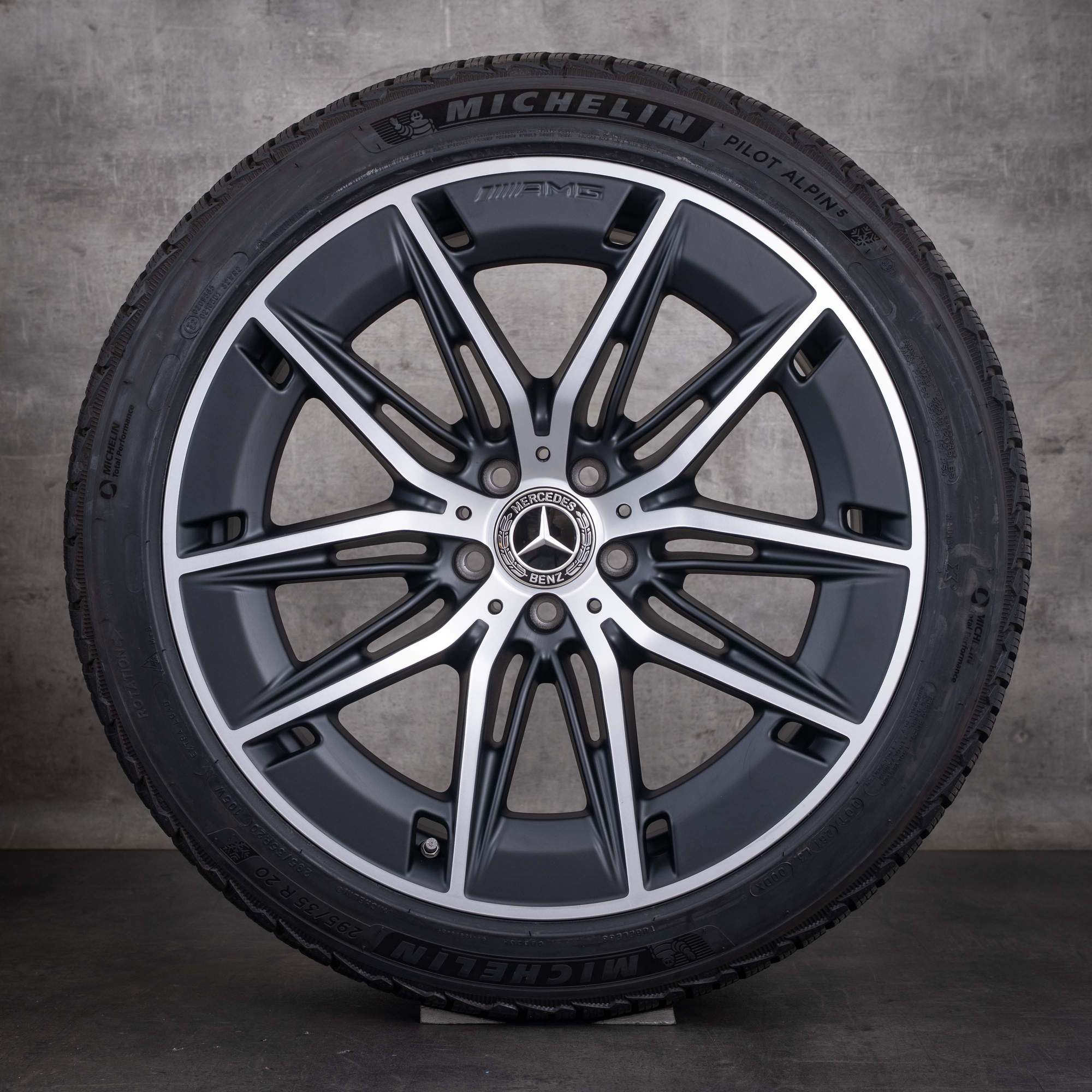 Original Mercedes Benz E-Klasse E53 AMG Hybrid  Winterräder 20 Zoll W214 S214 Felgen A2144011100 A2144011200 schwarz matt front glanzgedreht