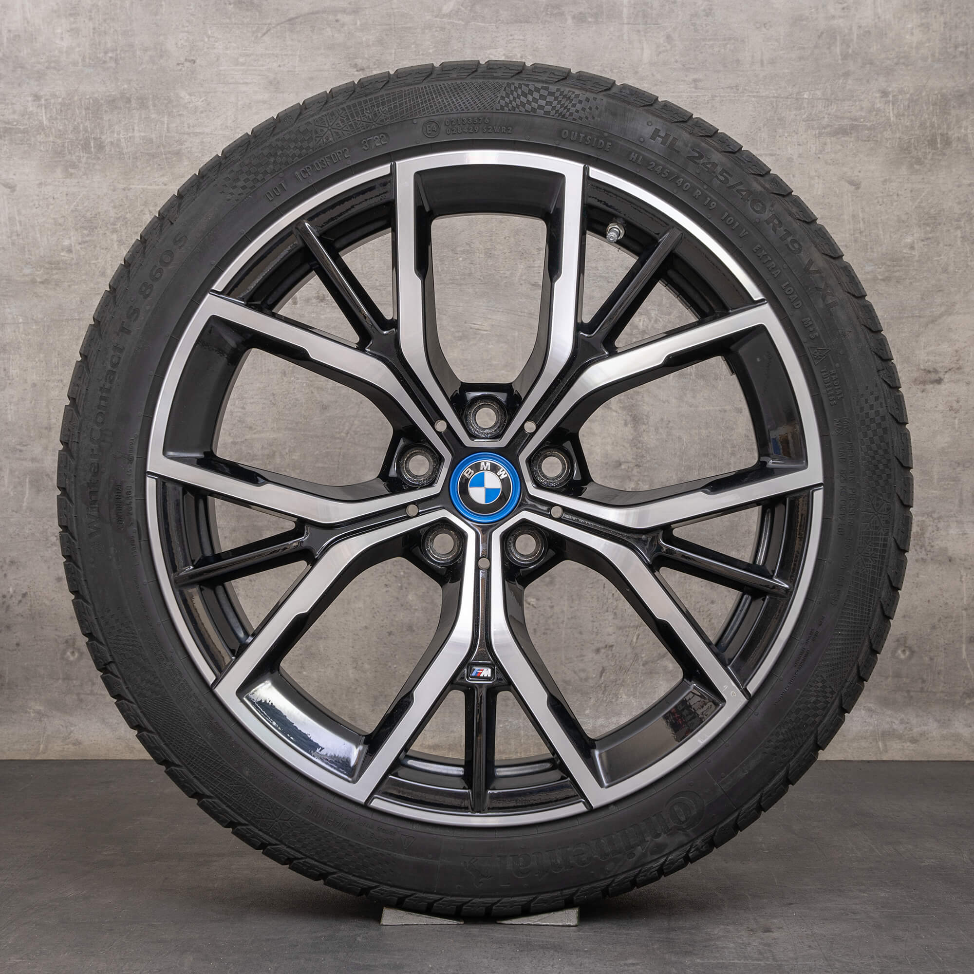 Wieldoppen FORD 15, SUPERNOVA zwart gelakt 4 stuks Wieldoppen FORD 15, SUPERNOVA zwart gelakt 4 stuks