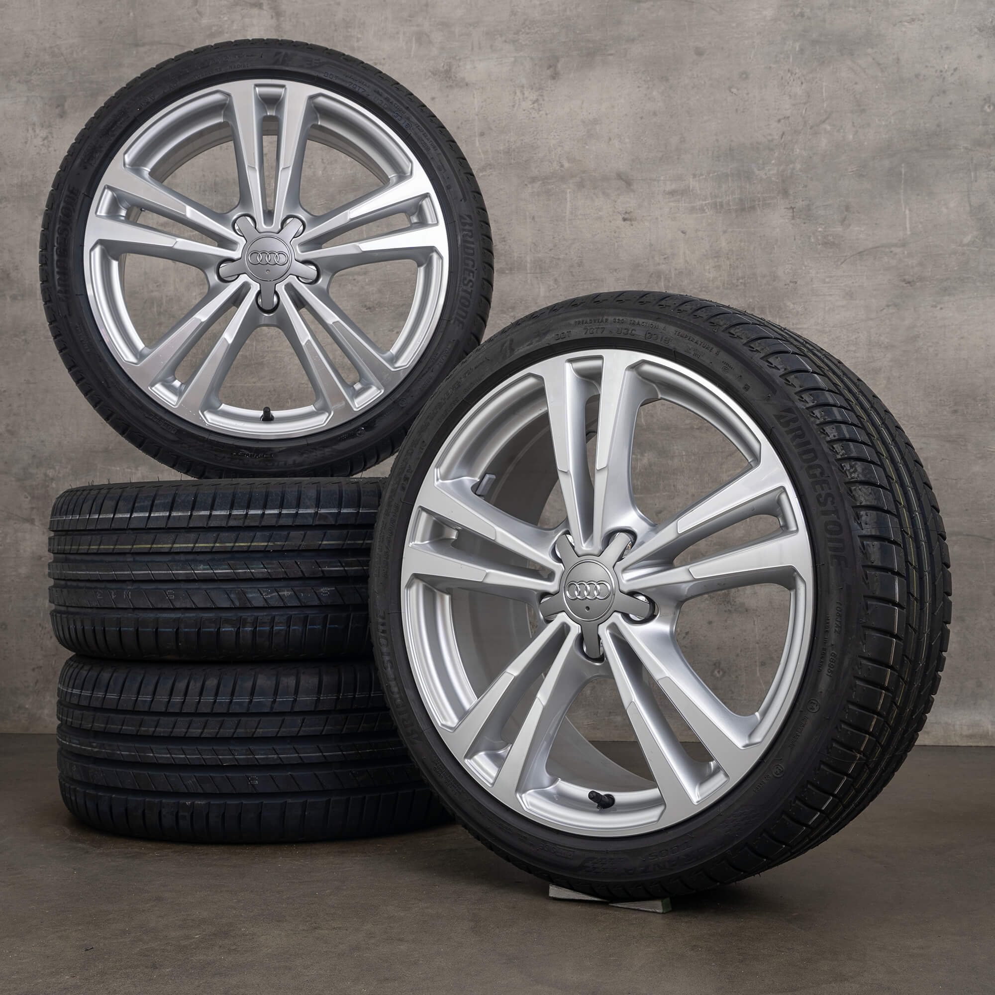 OEM Audi A3 S3 rims 18 inch 8V Sportback summer wheels 8V0601025BL silver glossy NEW