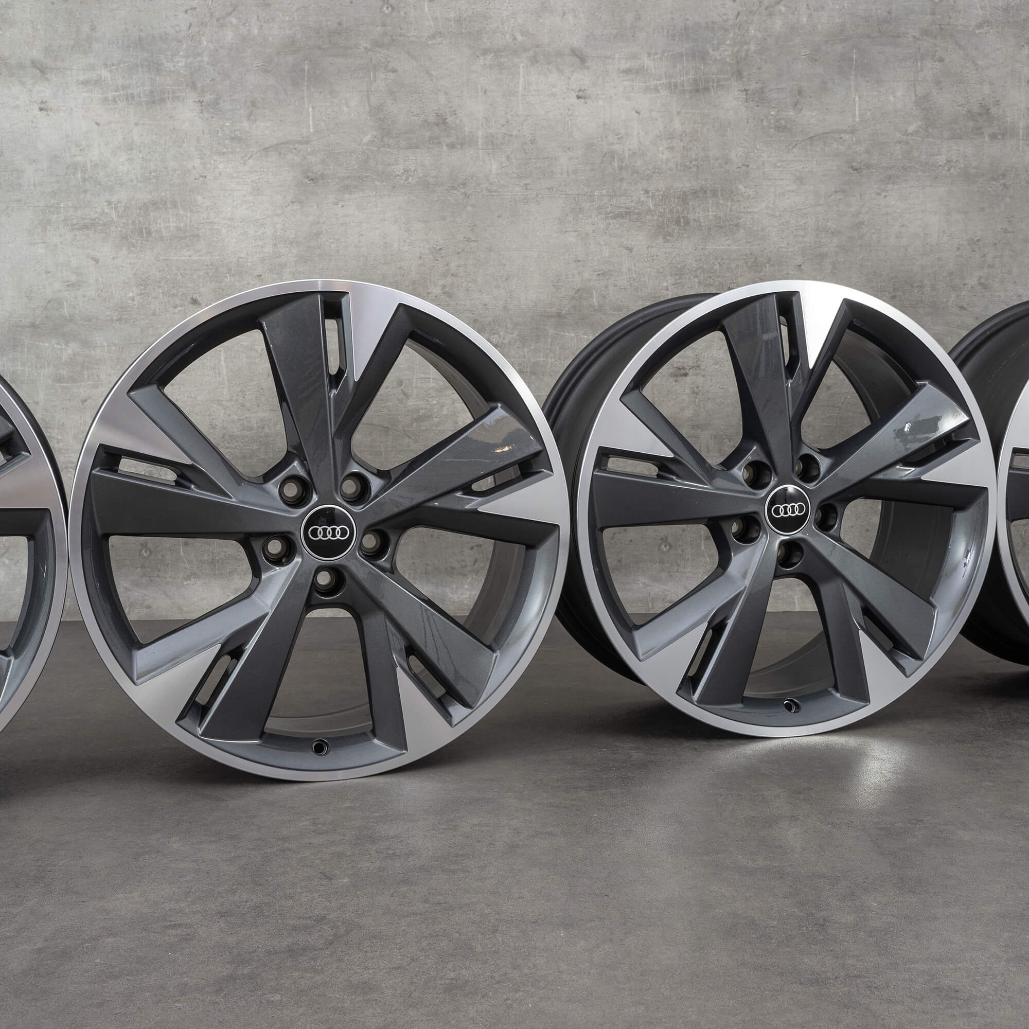 Originale Audi Q4 e-tron felger 20 tommers Sportback aluminiumsfelger 89AQ6901025AR 89A601025AS grafittgrå blanke snudd NY