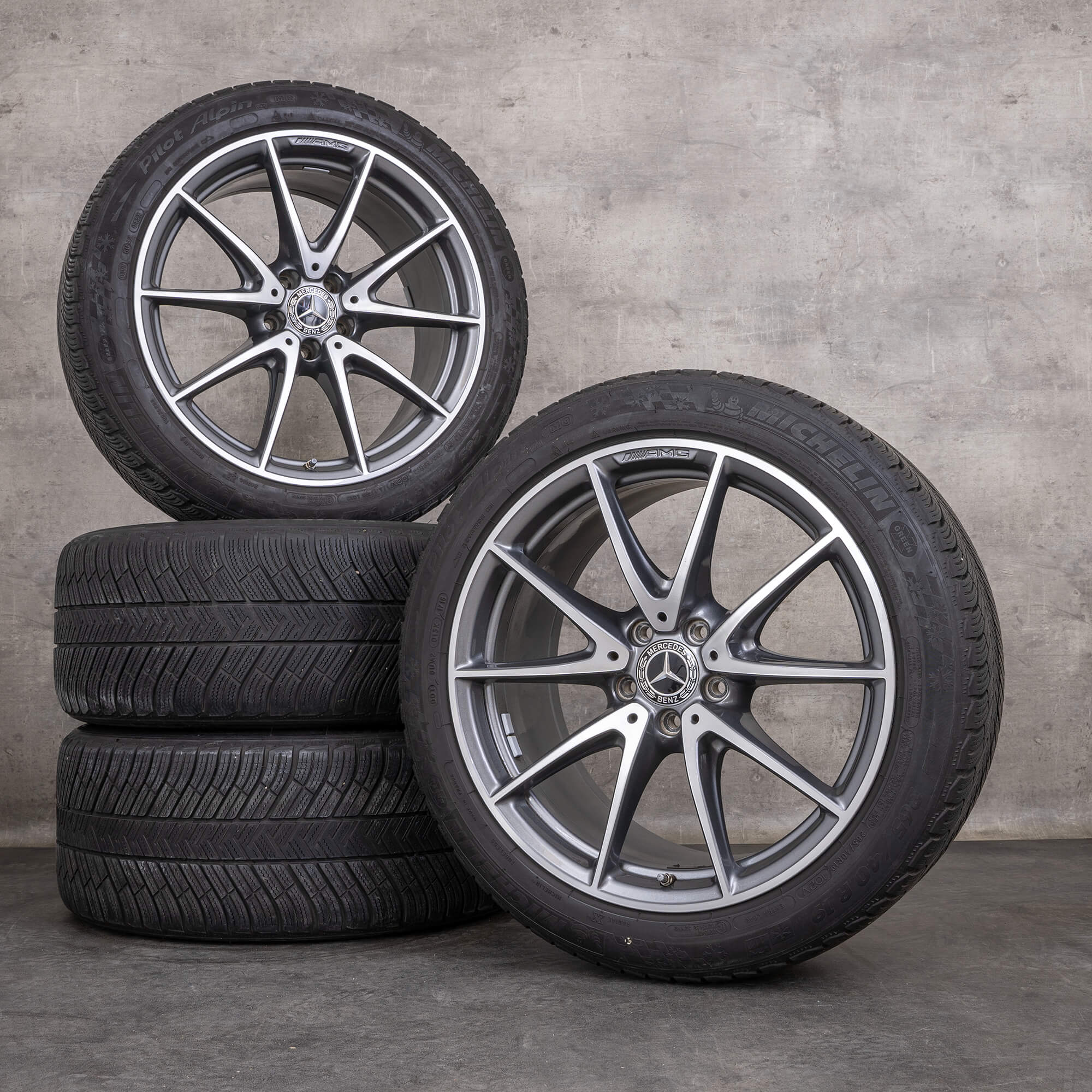 Originale Mercedes Benz E-Klasse E63 & S AMG vinterhjul 19 tommer W213 S213 felger A2134012600 A2134014600 himalaya grå blank dreid