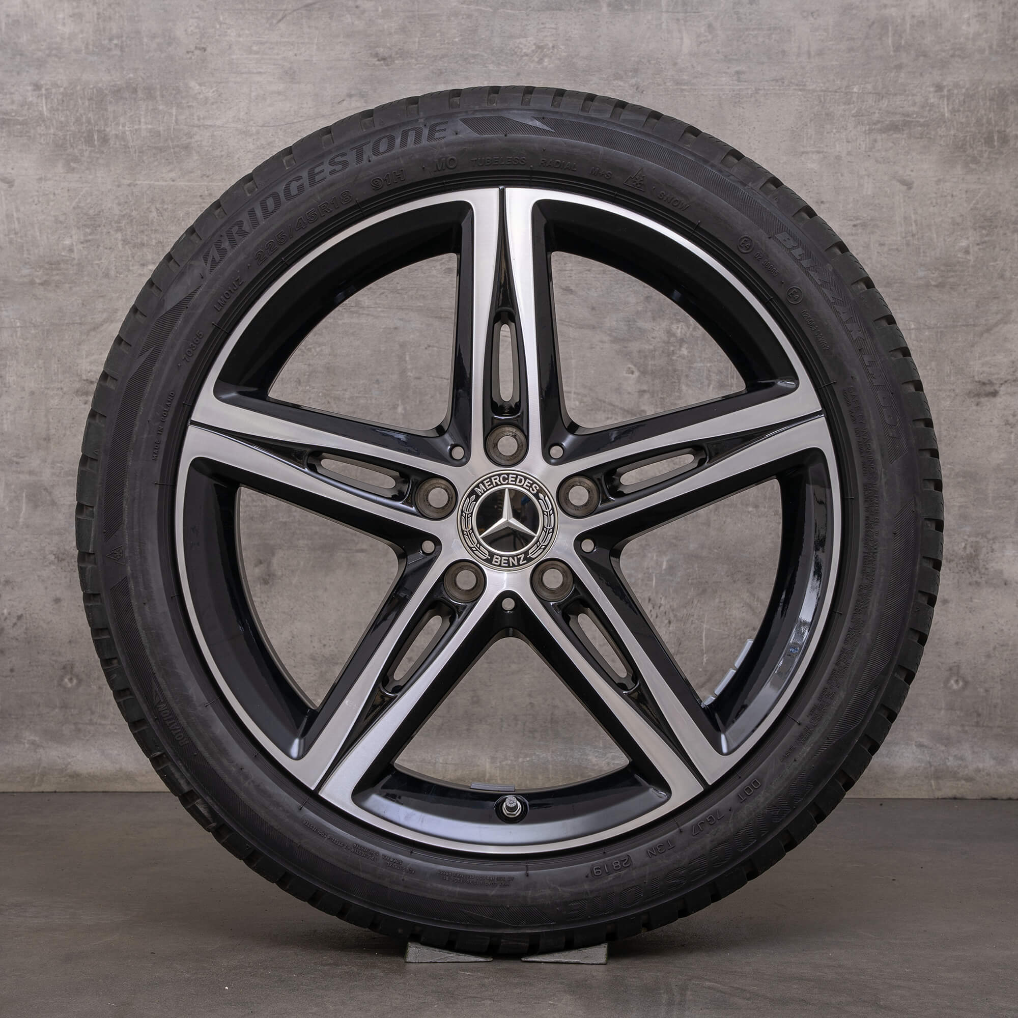 Genuine Mercedes Benz Clase A B CLA AMG llantas de invierno 18 pulgadas W177 V177 W247 W118 X118 C118 A1774010700 negro brillante torneado