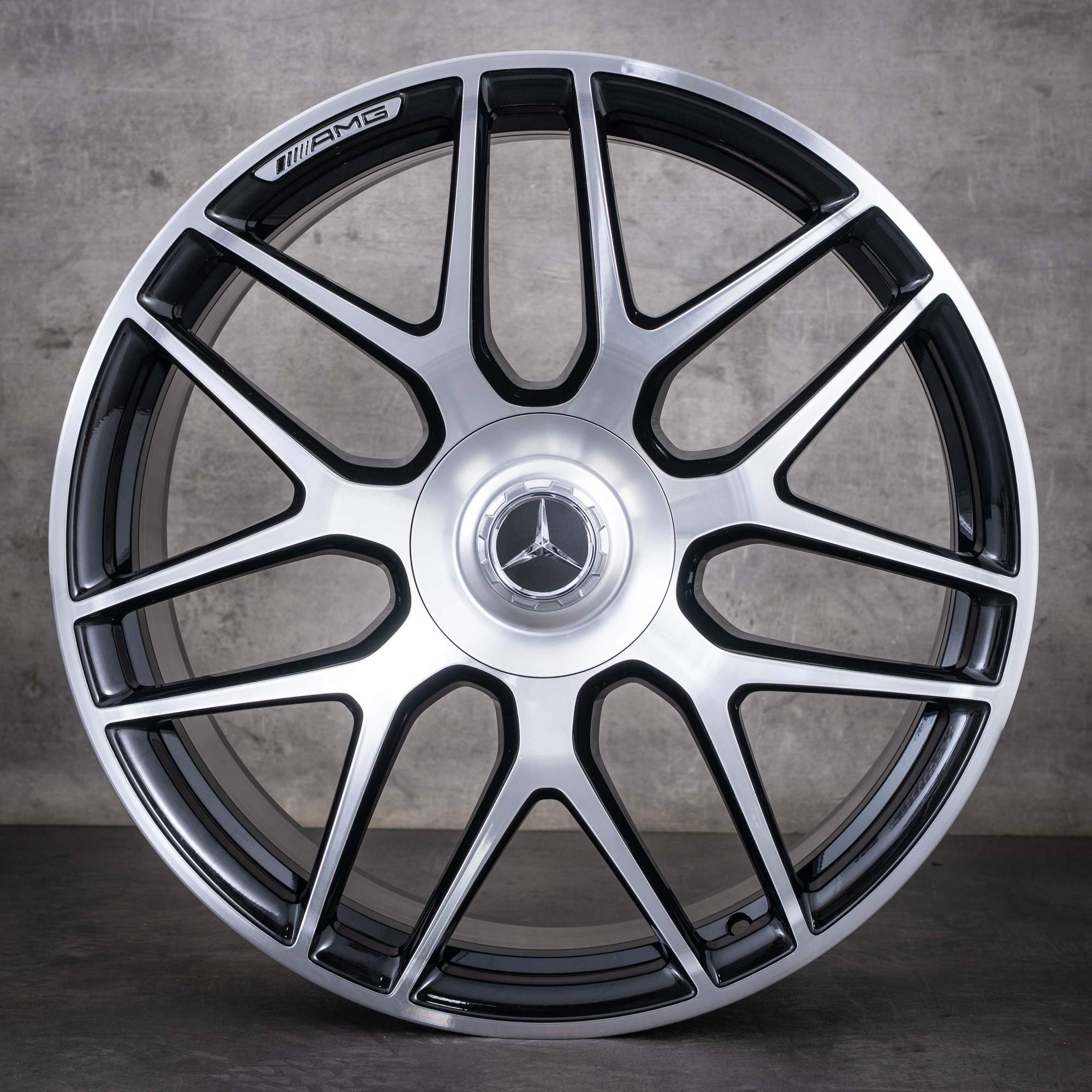 OEM Mercedes-Benz G-Class G63 AMG 22-inch rims W465 W463A A4634012000, Black, diamond cut, NEW
