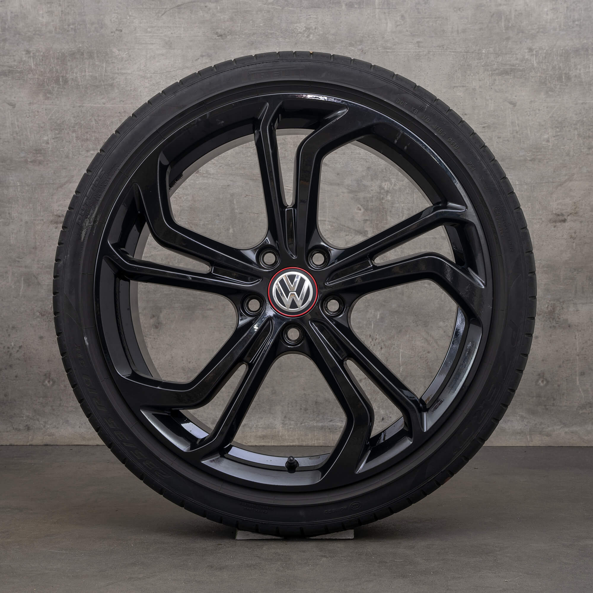 Original VW Golf 7 Felgen 19 Zoll Sommerräder 5G0601025EB Reifnitz schwarz matt
