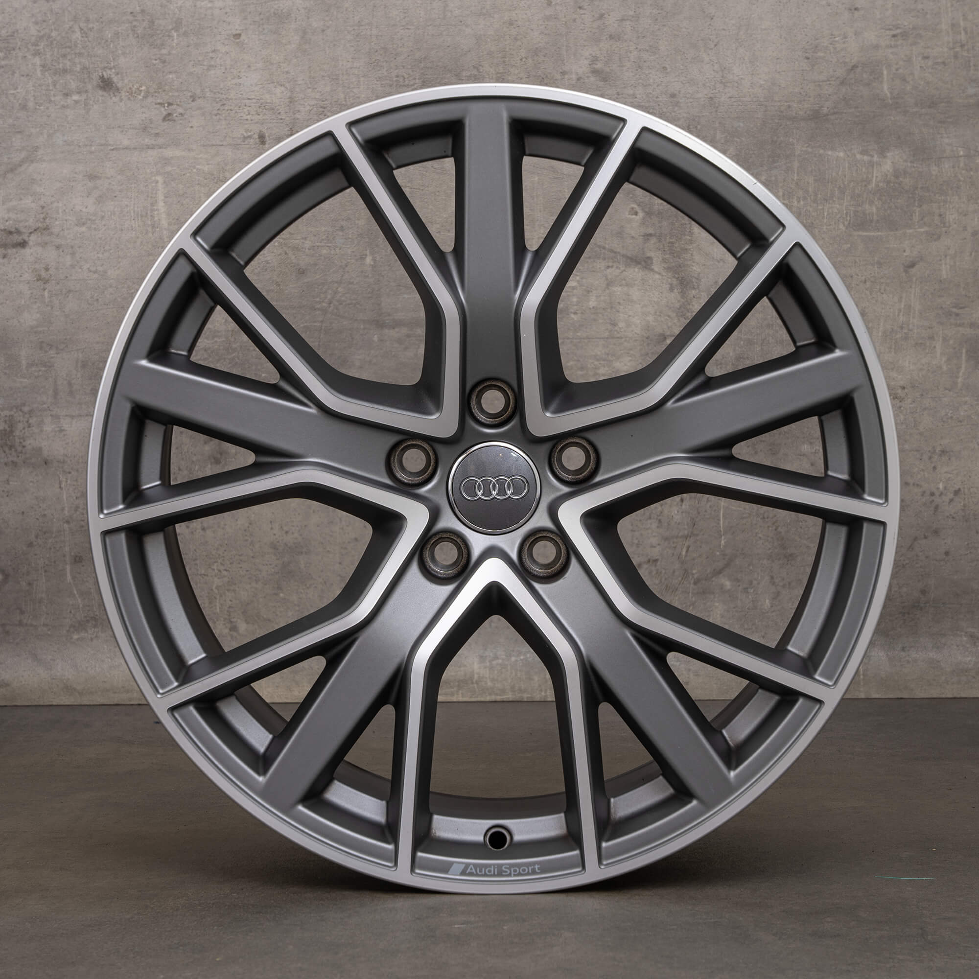 Audi A4 S4 B9 8W 19 inch rims 8W0601025DH titanium matt high gloss aluminum