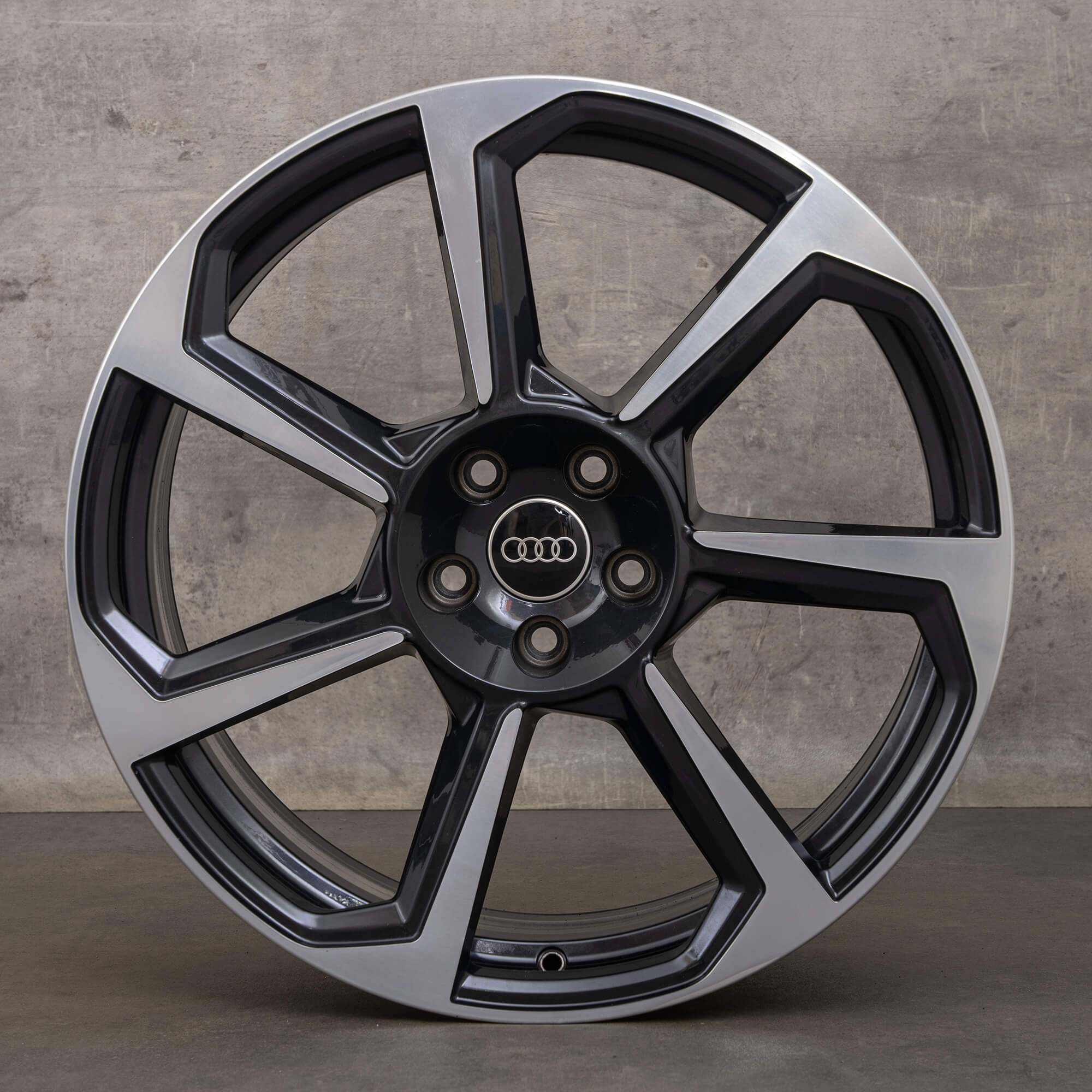 Audi TT RS 8S FV 20 inch rims 8S0601025AF anthracite black gloss turned ...