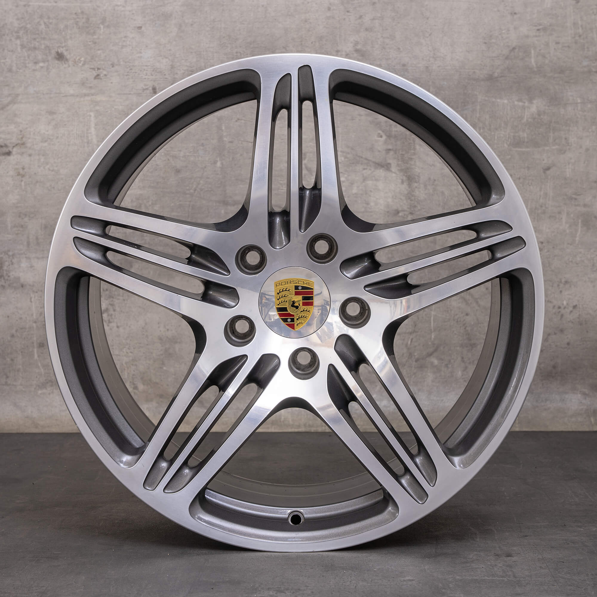 Original Porsche 911 Felgen 19 Zoll 997 Turbo & S 99736215605 99736216202 titan glanzgedreht