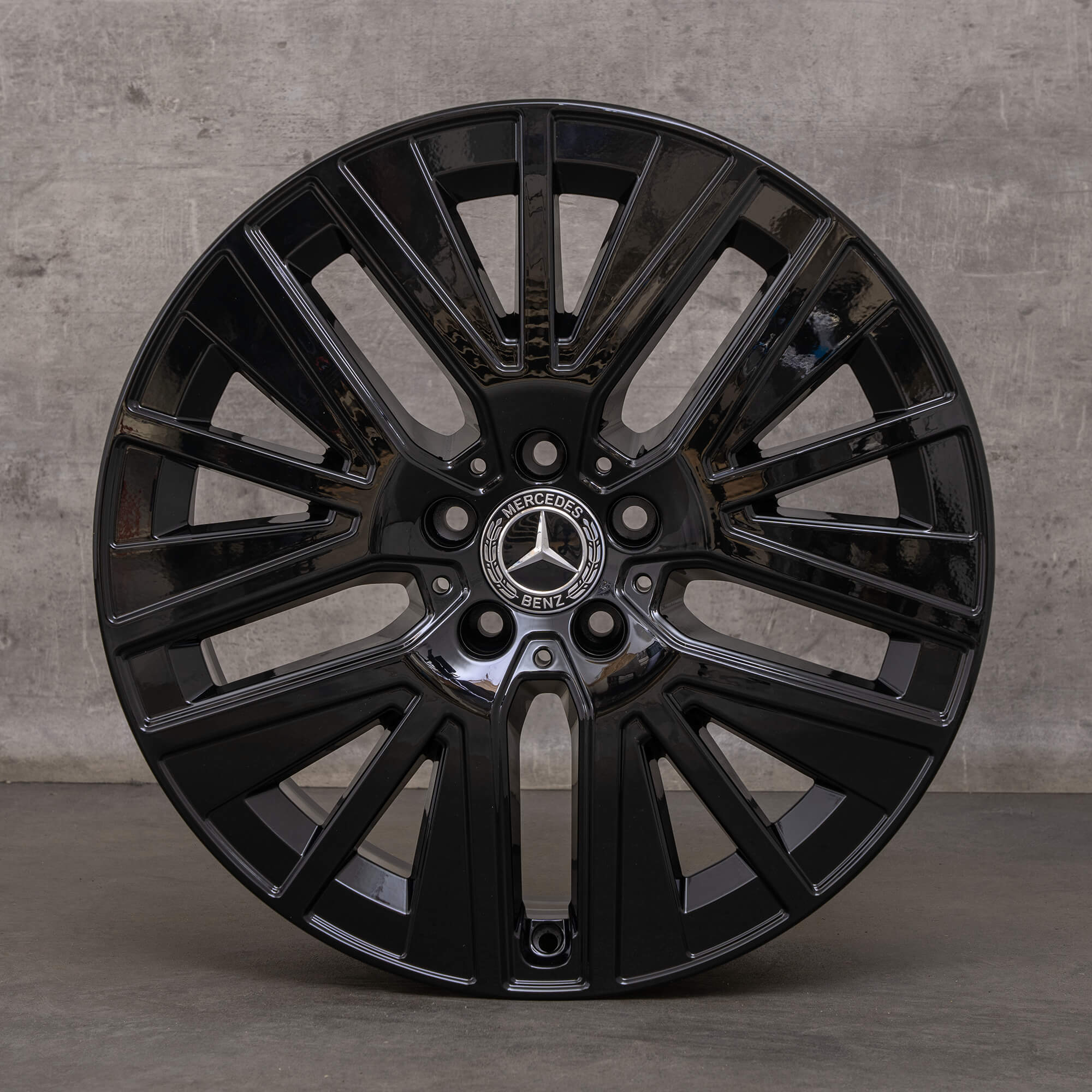 Originální disky Mercedes Benz třídy E ALL-Terrain 19" X213 alu kola z lehké slitiny A2534014900 černá lesklá 8x19 ET38