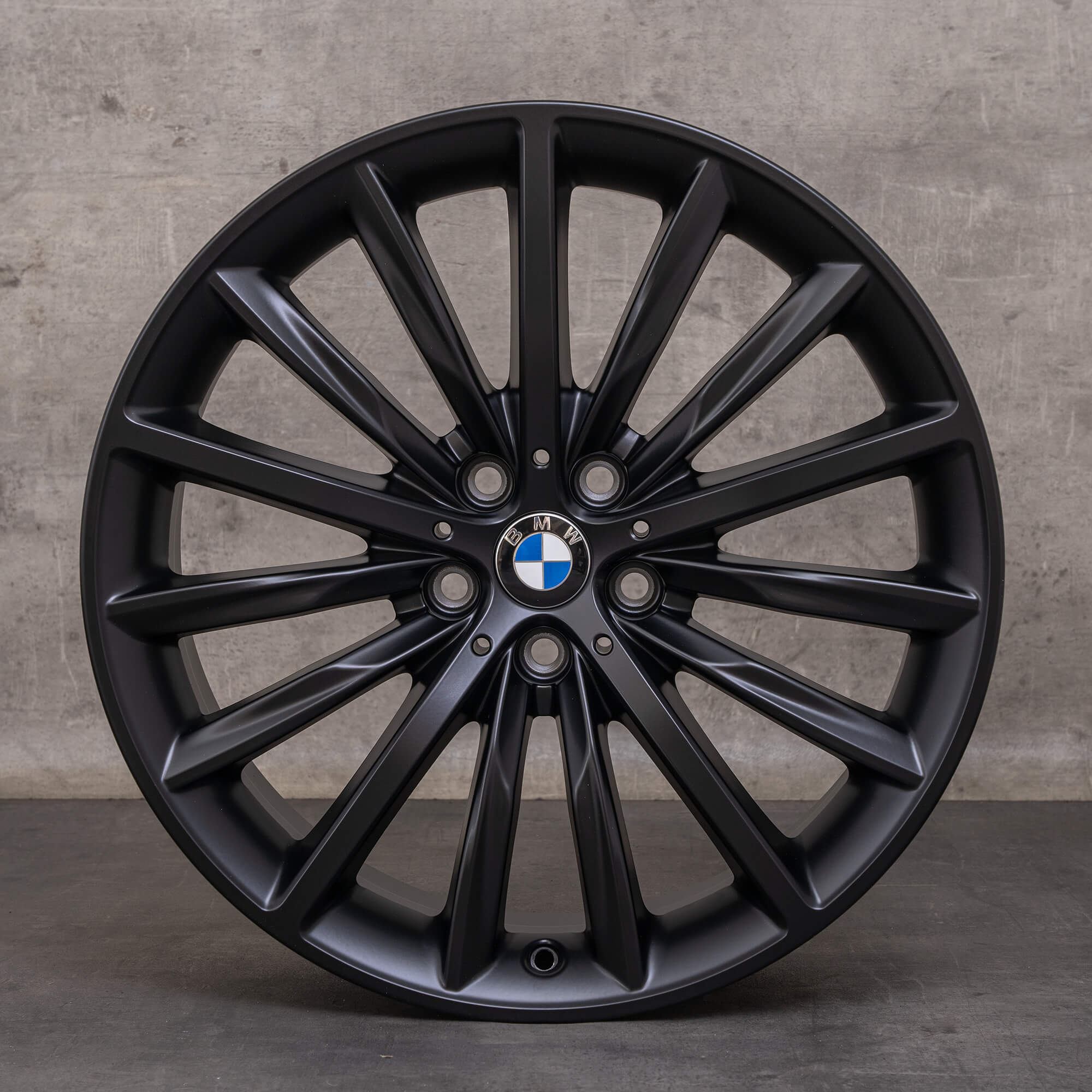 OEM BMW 5 Series rims 19 inch G30 G31 Styling 633 multi-spoke 6863419 black matt