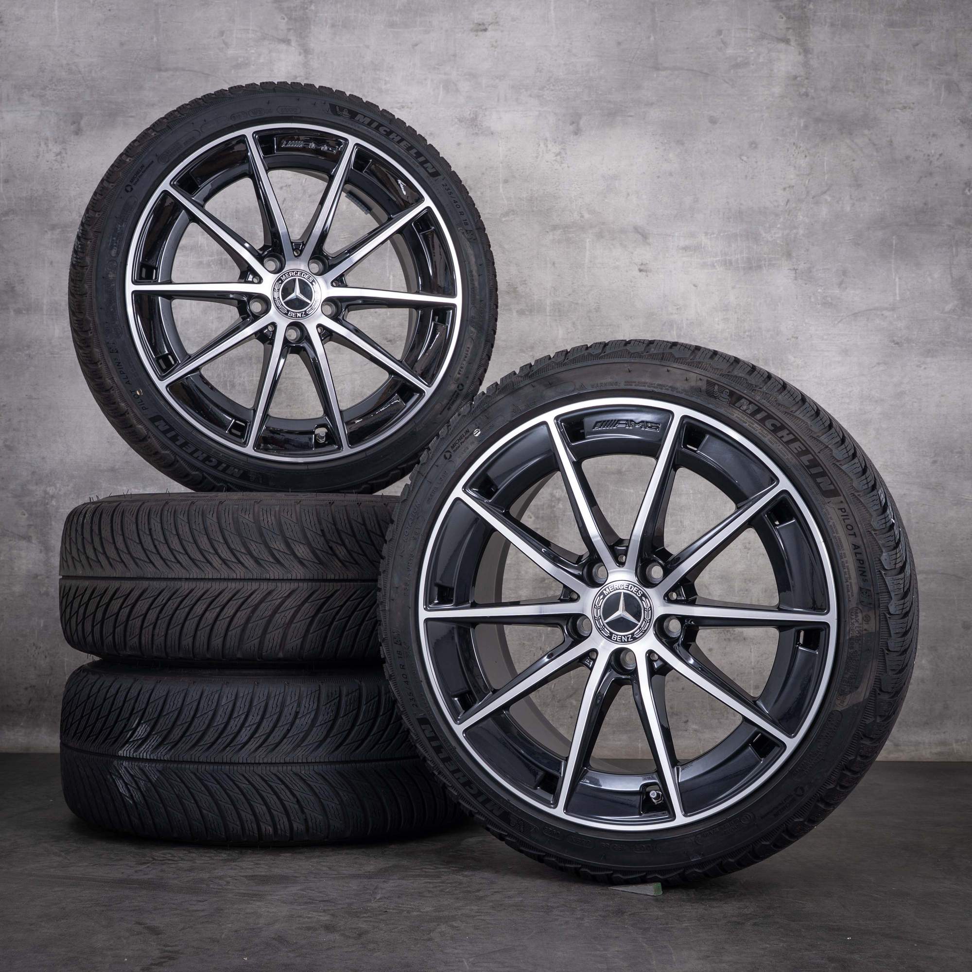 Original Mercedes Benz CLA 35 AMG Winterräder 18 Zoll C118 Felgen A1184010500 schwarz glanzgedreht