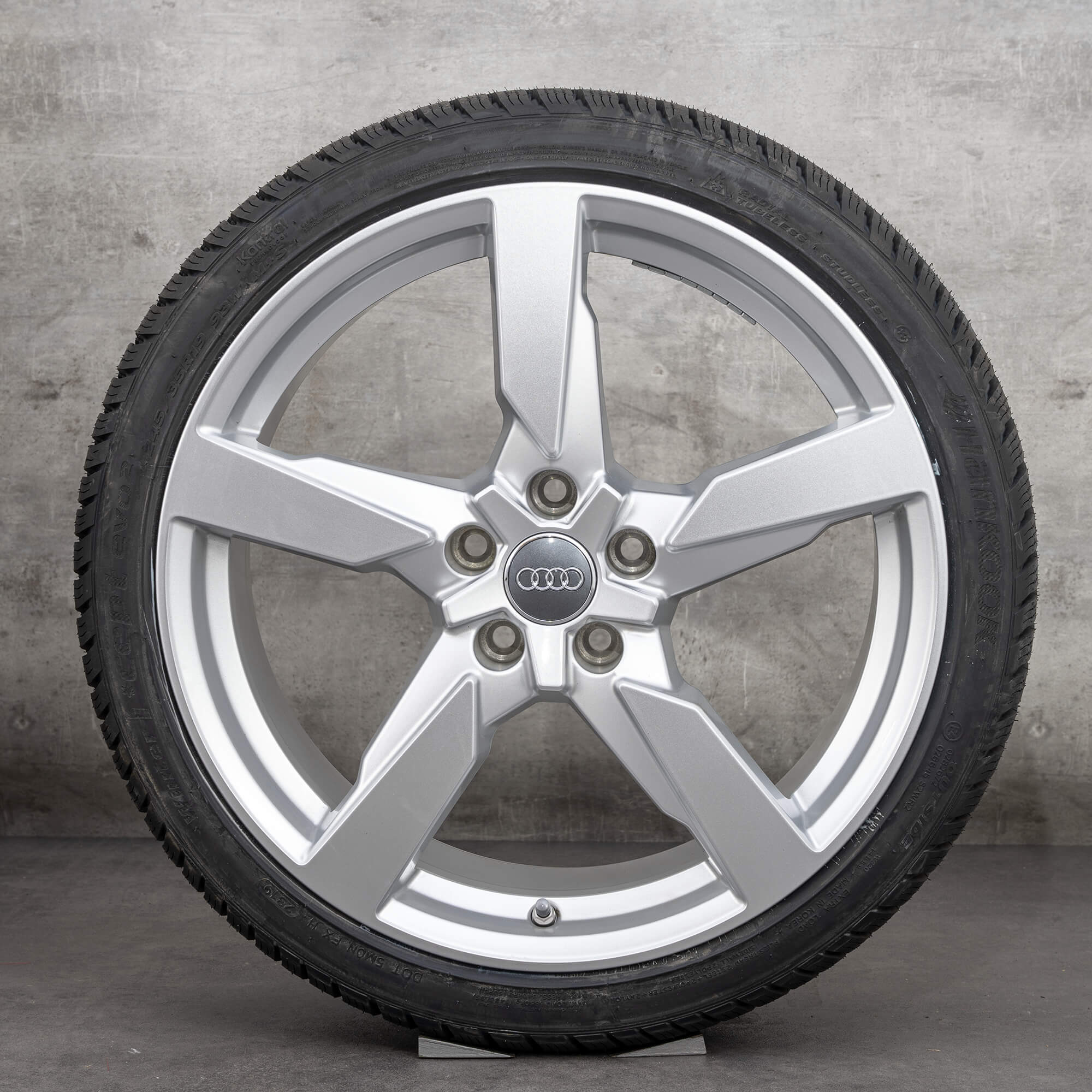 Audi 19 inch rims TT TTS TTRS 8S 8S0601025AA winter tires wheels