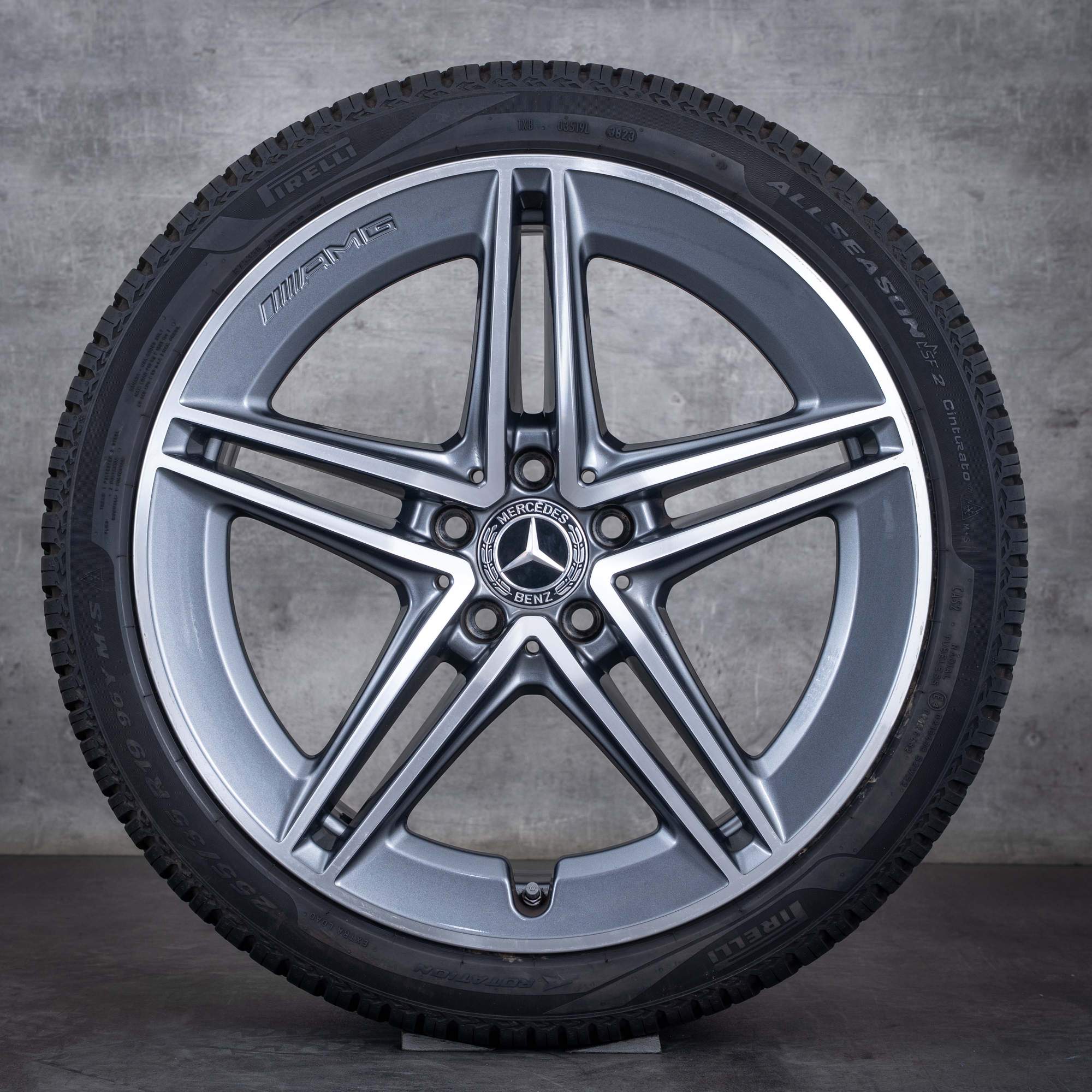 Alkuperäiset Mercedes Benz CLA vanteet 19 tuuman AMG 45 C118 X118 all-weather A1774012200 himalaya grey kiillotettu