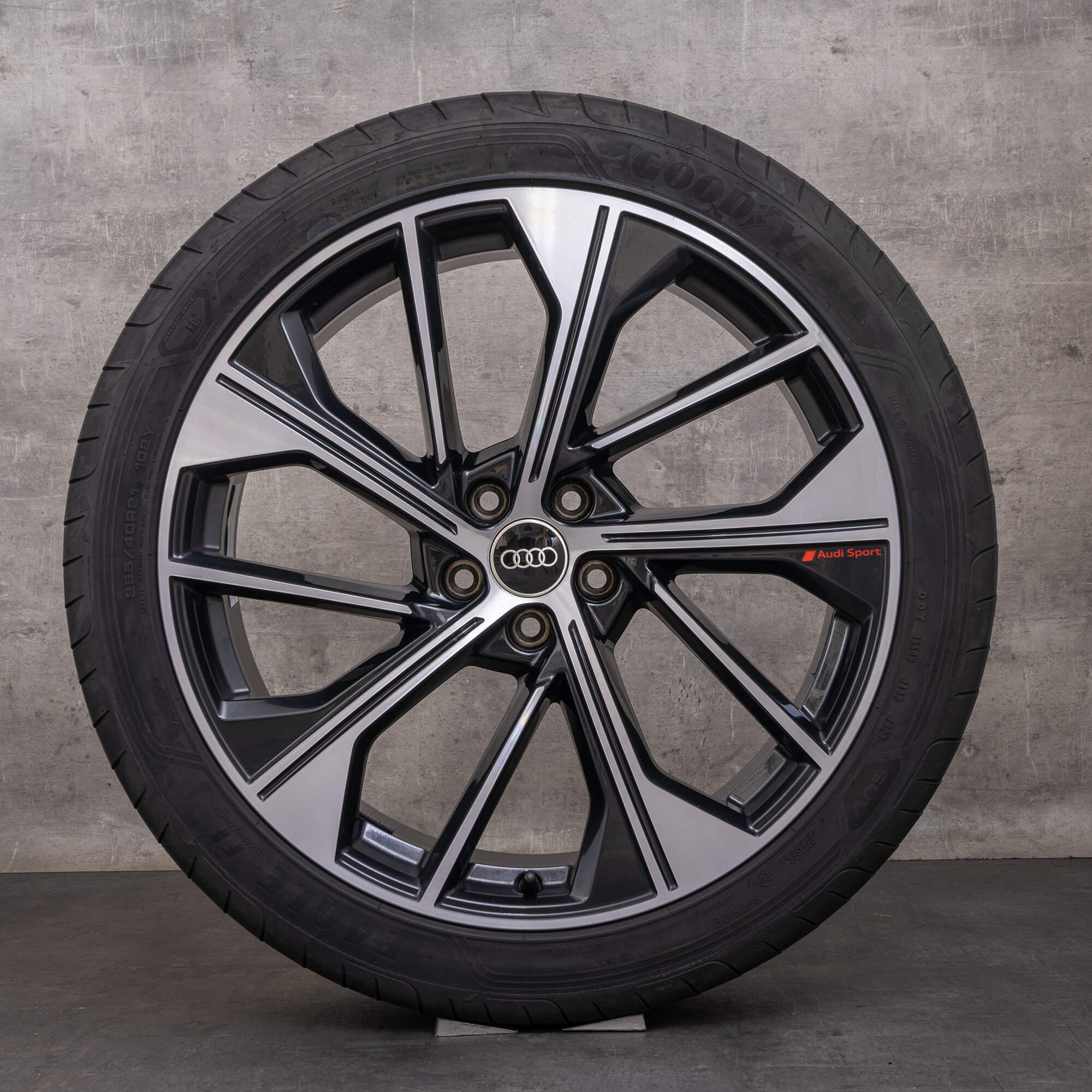 Originale Audi Q5 SQ5 sommerhjul 21 tommers FY felger svart polert 80A601025BQ