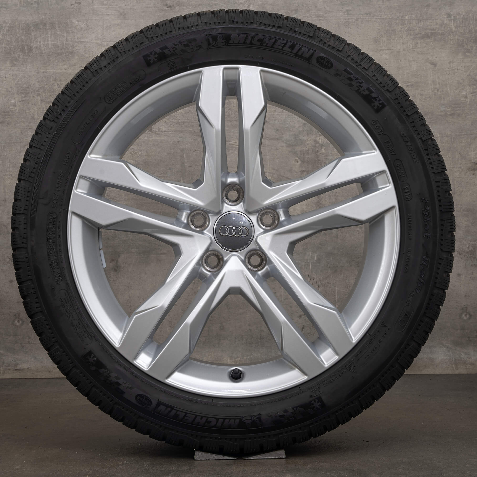 Jantes Audi A4 Allroad genuínas de 18 polegadas B9 8W Rodas verão Dynamik 8W9601025B prateadas