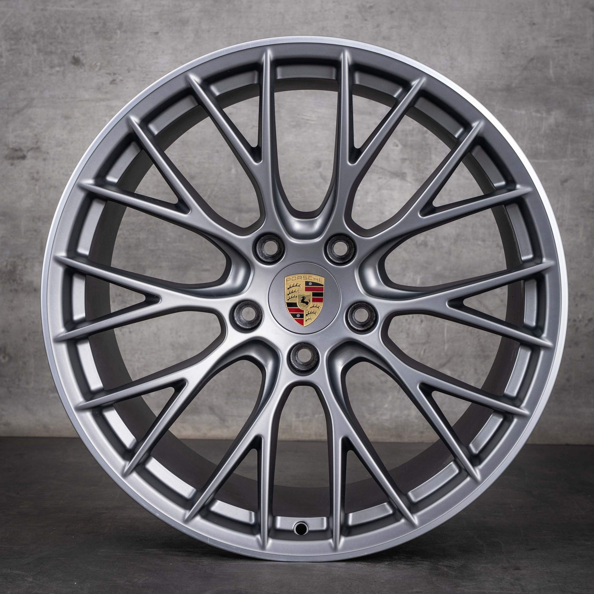 Oryginalne felgi Porsche 911 20 cali 991 II Carrera 4 i 4S 99136271200 99136276005 platynowo-srebrne matowe, Polerowane