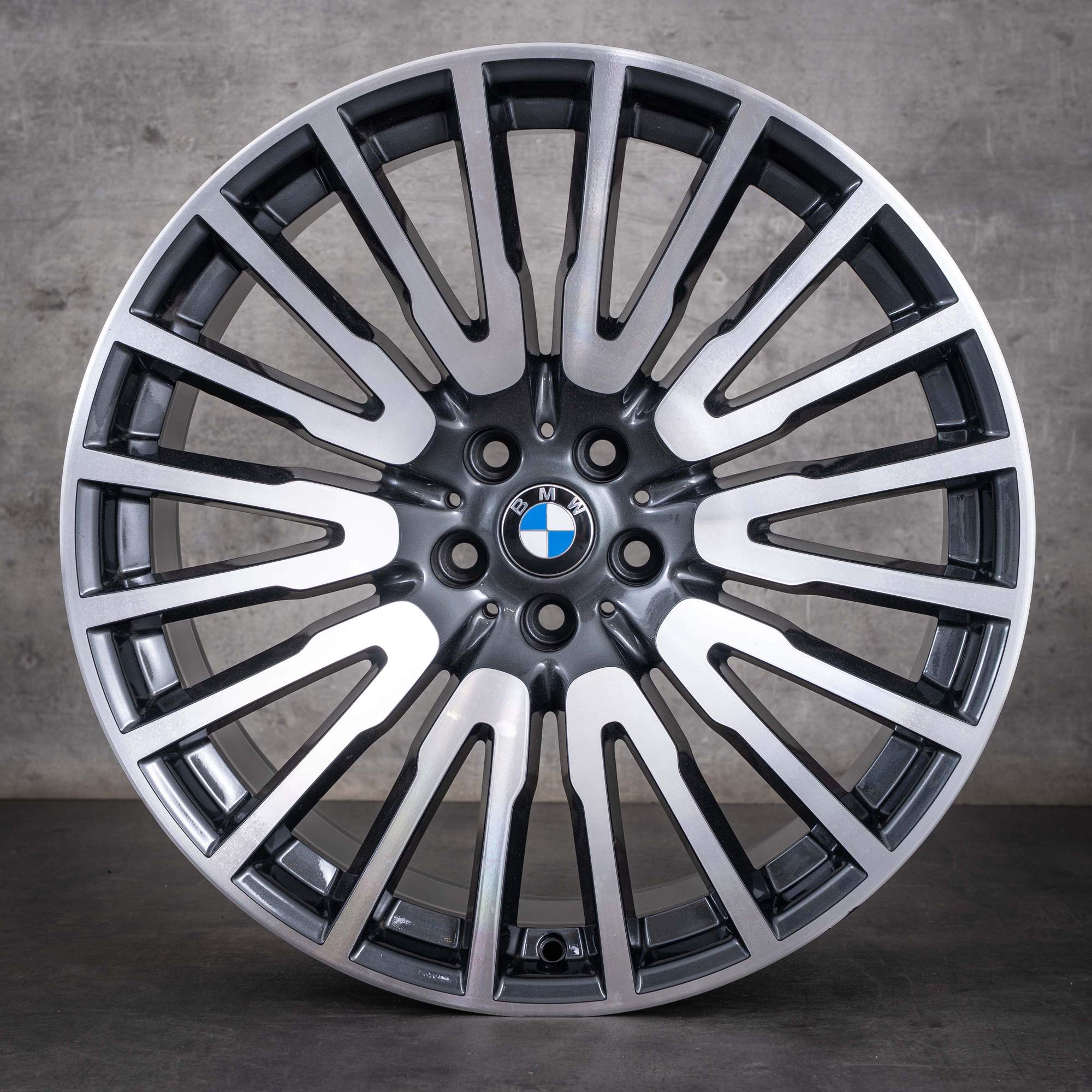 OEM BMW 6 Series and 7 21-inch rims GT G32 G11 G12 Styling 629 6869013 6869014 Midnight Gray diamond cut