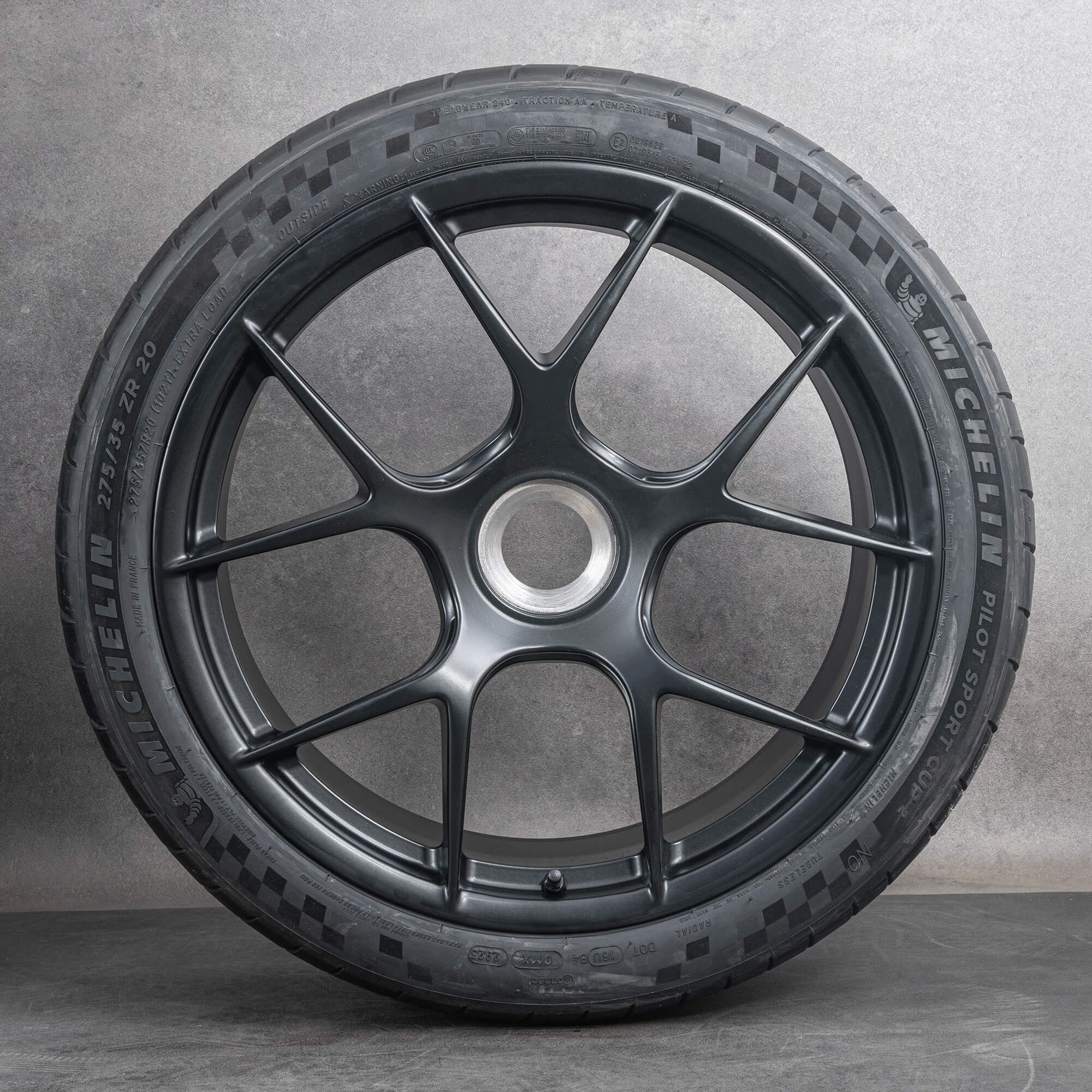 OEM Porsche 992 GT3 RS 20 21 inch 992044681CL Summer wheels Magnesium JE1 New