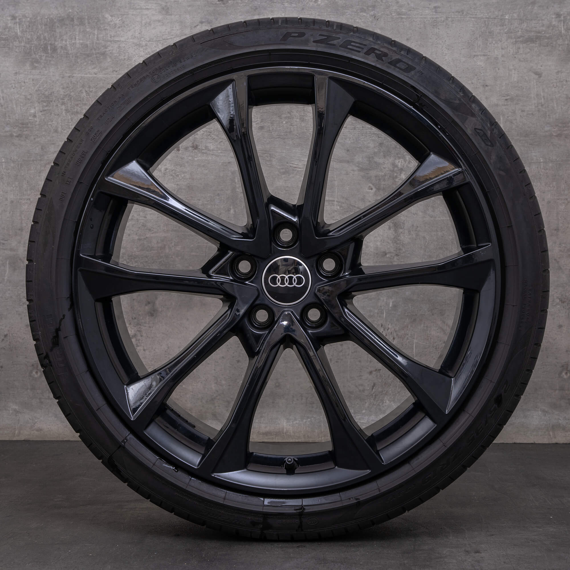 Alkuperäiset Audi A4 S4 vanteet 19 tuuman B9 8W kesäpyörät 8W0601025BF musta kiiltävä
