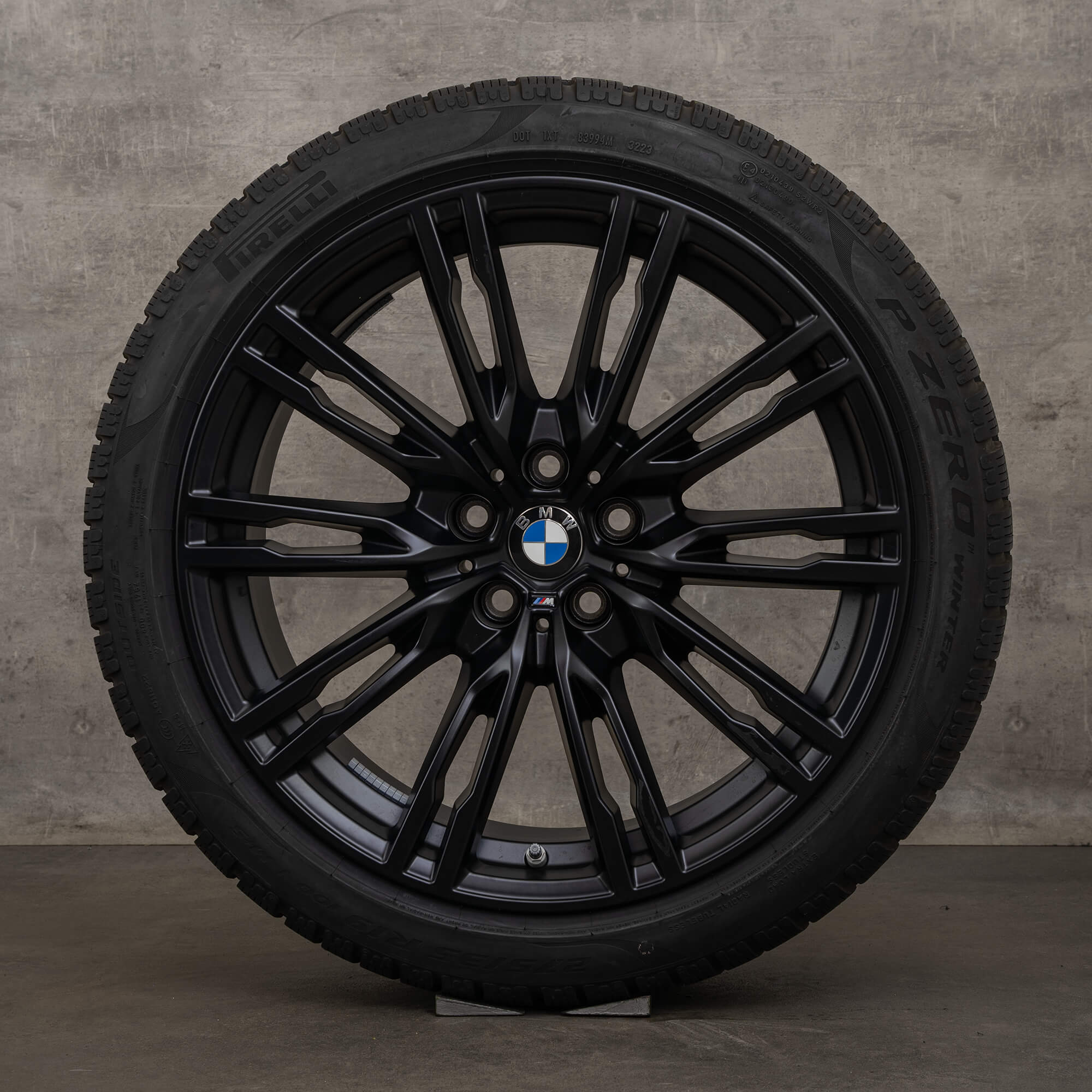 Original BMW M2 M3 M4 Winterräder 19 Zoll G87 G80 G81 G82 G83 Felgen Styling 829 M 8093844 8093845 jet black matt