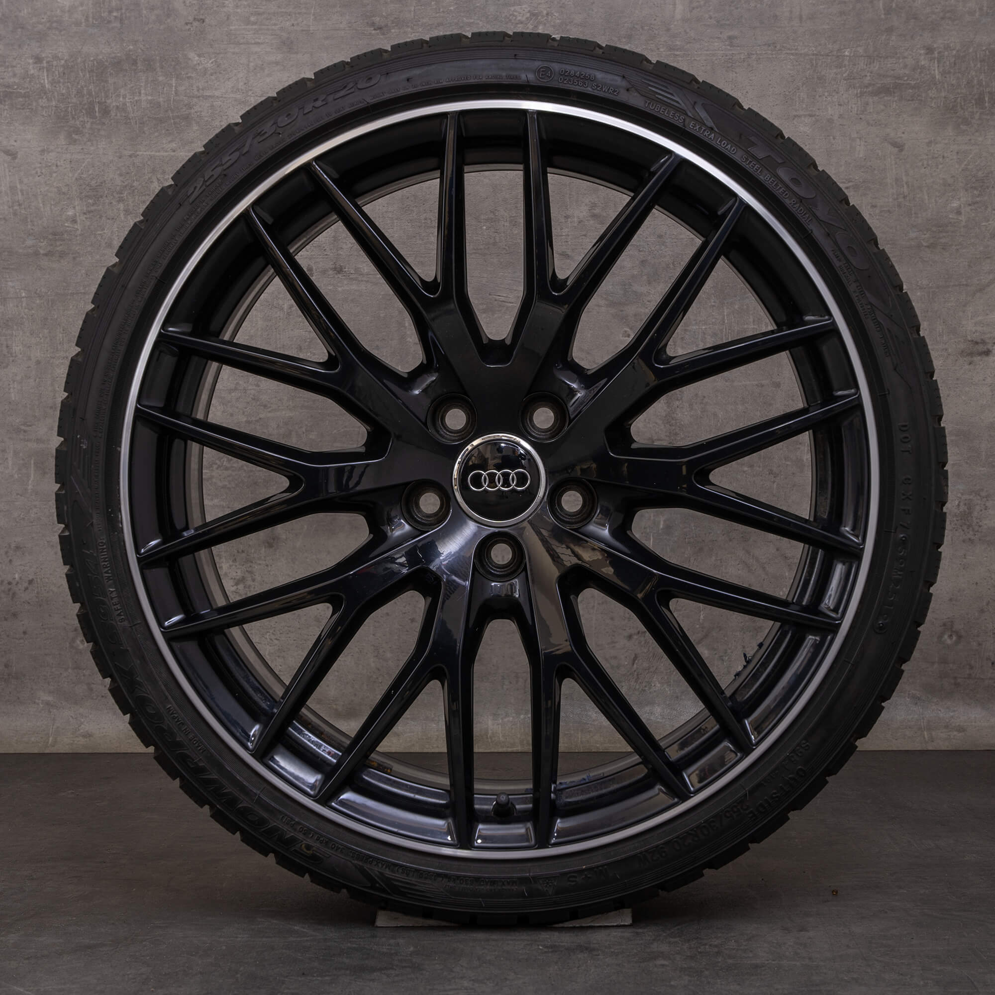 Originali Audi TT TTS TTRS cerchi estivi FV 8S da 20 pollici 8S0601025AR nero lucido tornito