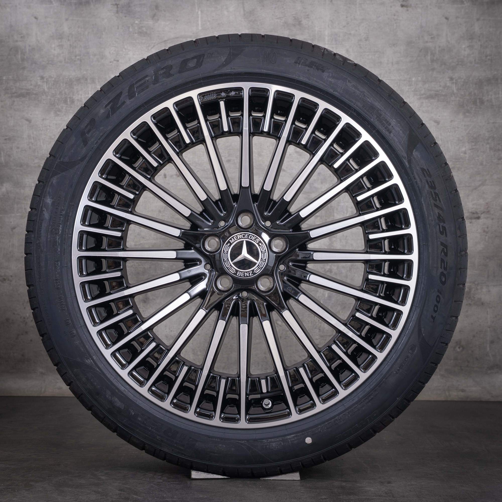 OEM AMG Mercedes EQA EQB 20inch H243 X243 rims with Sommerreifen A2434010600 Black diamond cut