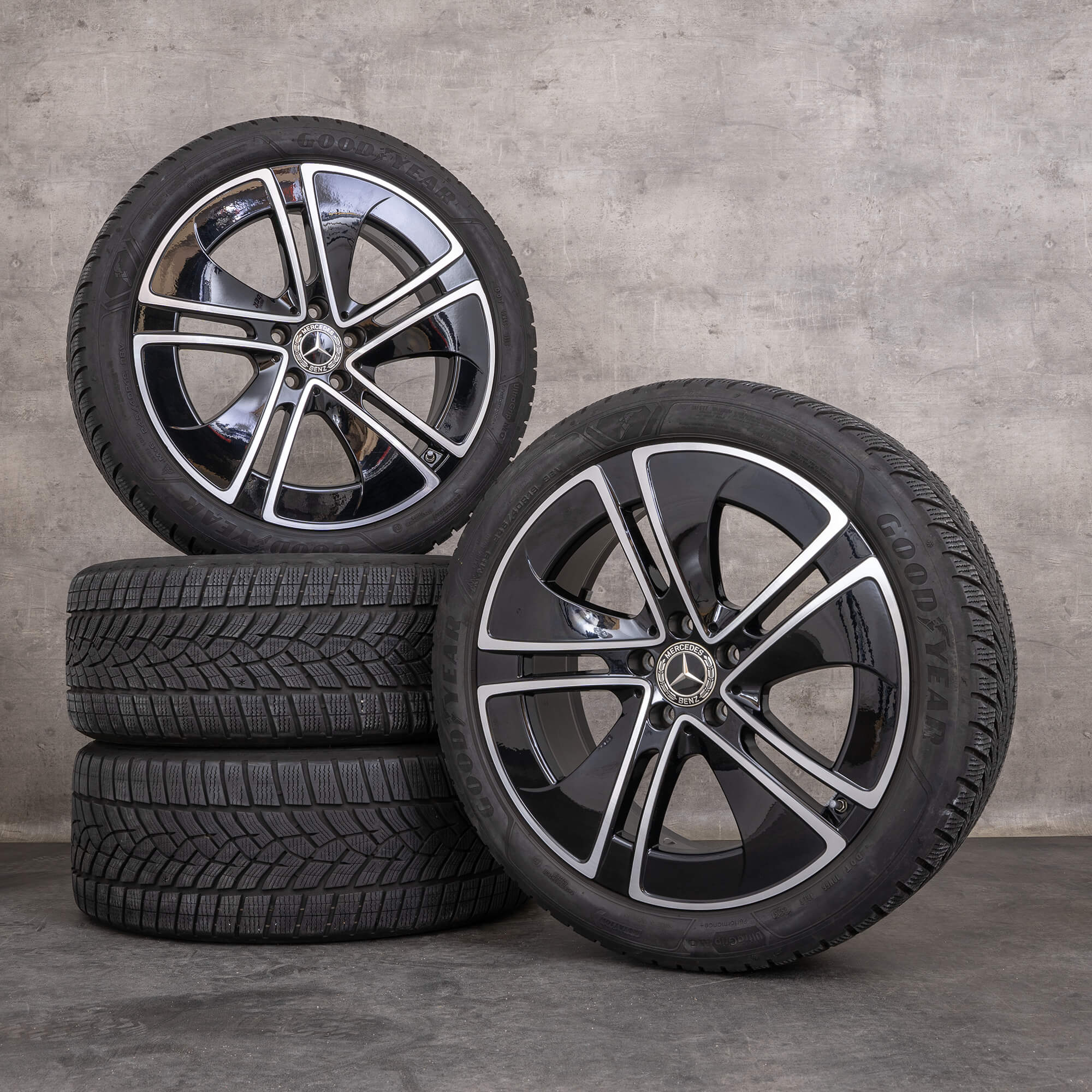 Alkuperäiset Mercedes Benz CLE talvirenkaat 19 tuuman C236 vanteet A2364014100 musta Kiillotettu