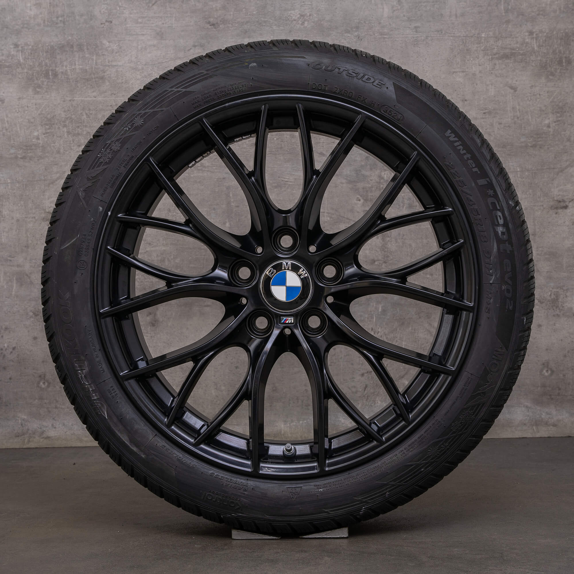 Original BMW Série 3 4 Roues d'hiver 18 pouces F30 F31 F32 F33 Gran Coupé F36 Jantes Styling 405 M 6865157 noir mat