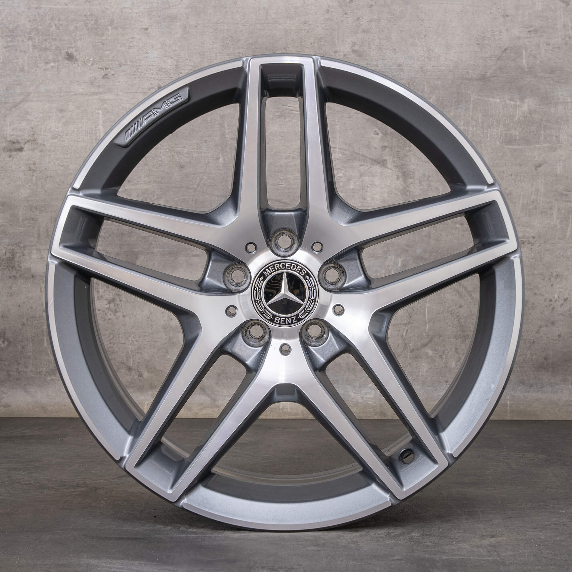 Alkuperäiset Mercedes Benz S-sarjan AMG talvirenkaat 19 tuuman W222 A217 C217 vanteet A2224010000 himalajanharmaa kiillotettu käännetty