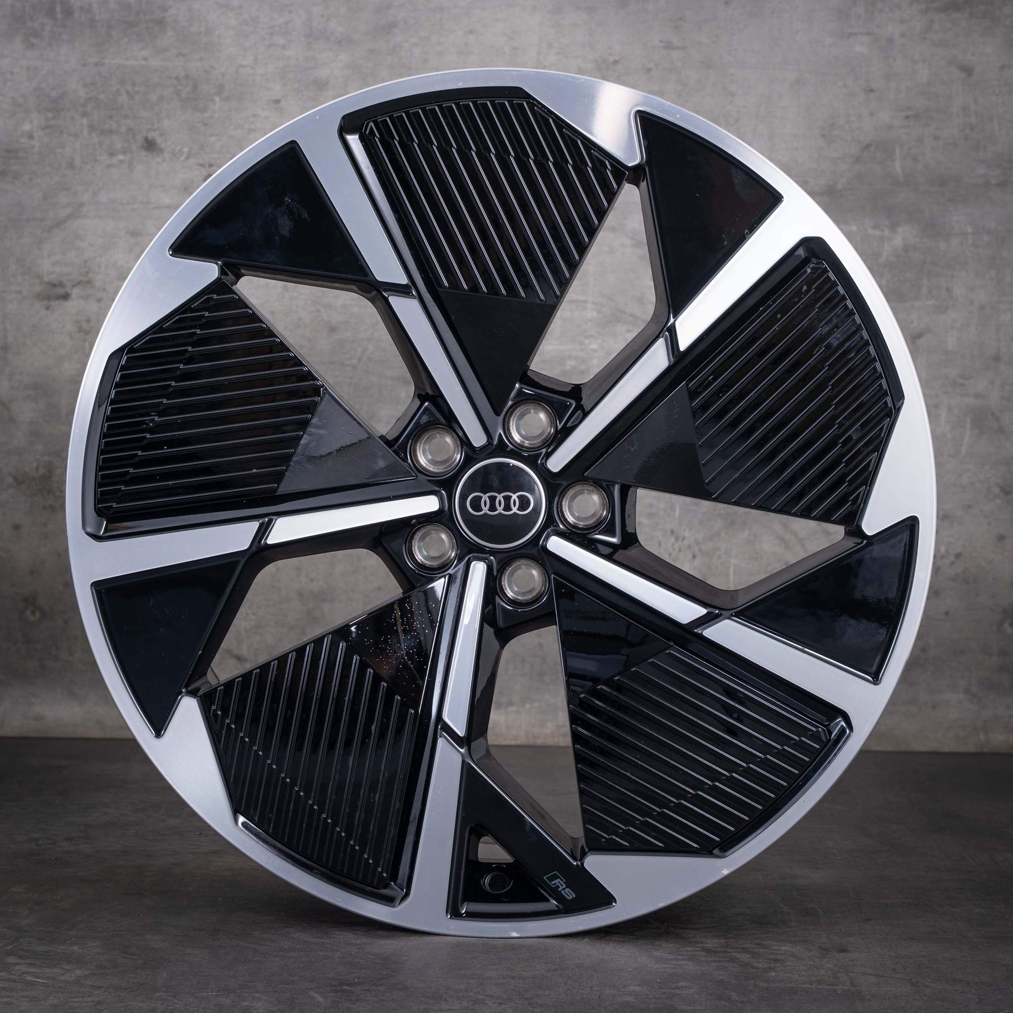 Llantas originales para Audi Q4 e-tron y Sportback de 21 pulgadas FZ Rotor Aero 89A601025A 89A601025S negras diamantadas a alto brillo NUEVAS