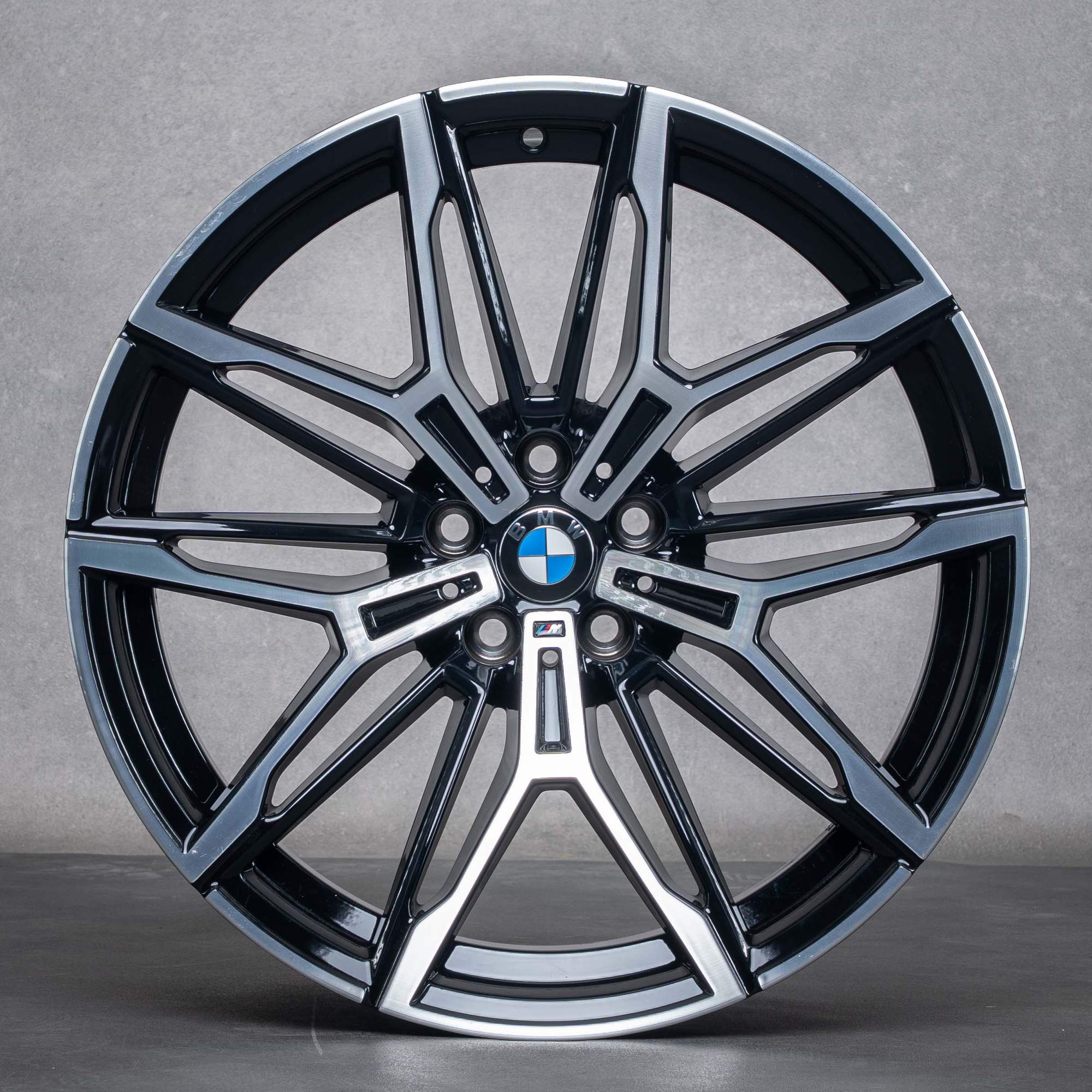 Original BMW M2 M3 M4 Felgen 19 20 Zoll G87 G80 G81 G82 G83 Styling 930 M 7882869 7882870 schwarz glanzgedreht