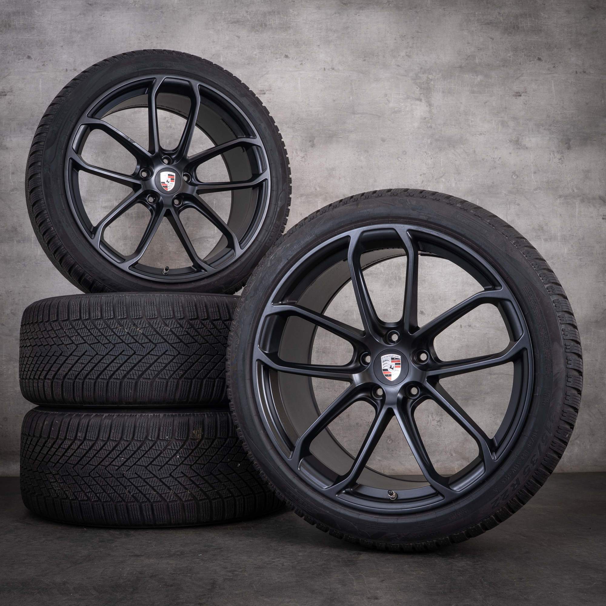Original Porsche Cayenne Coupe Winterräder 22 Zoll 9YA II E3 Felgen 9Y3601025CC 9Y3601025AP GT Design schwarz matt