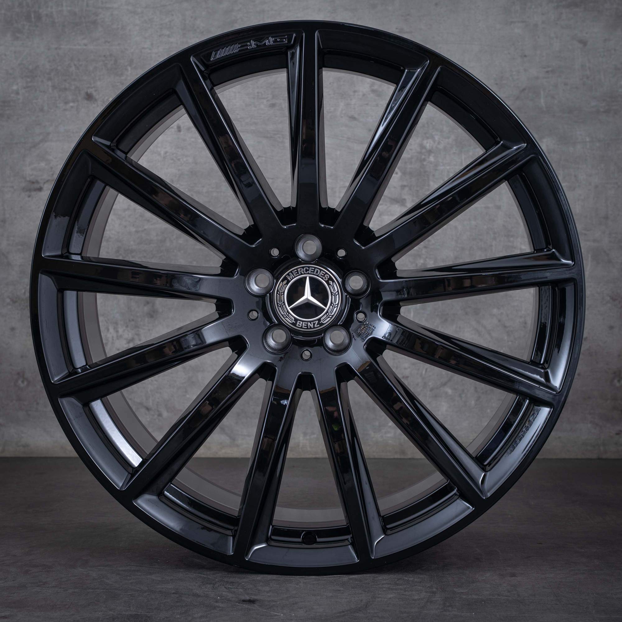 Oryginał Mercedes Benz GLS AMG Felgi 22 cale X167 A1674017500 A1674017600 czarny błyszczący