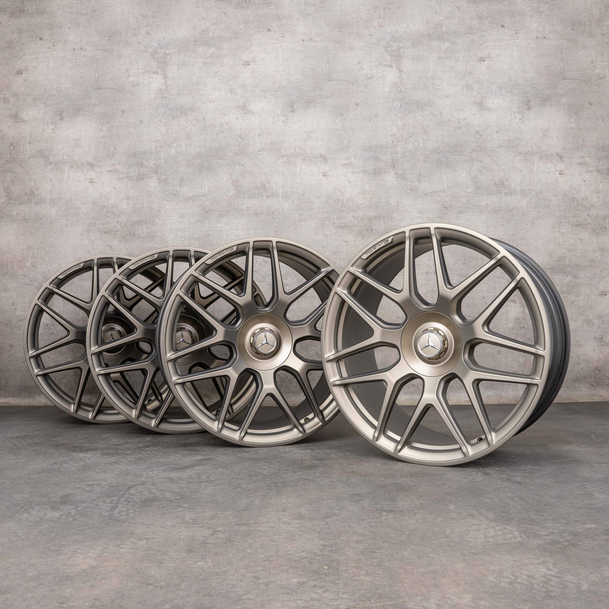 Originalní ráfky na auto Mercedes Benz G-Class G63 AMG 22 palců W465 W463A A4634012000 Silnější než čas techgold