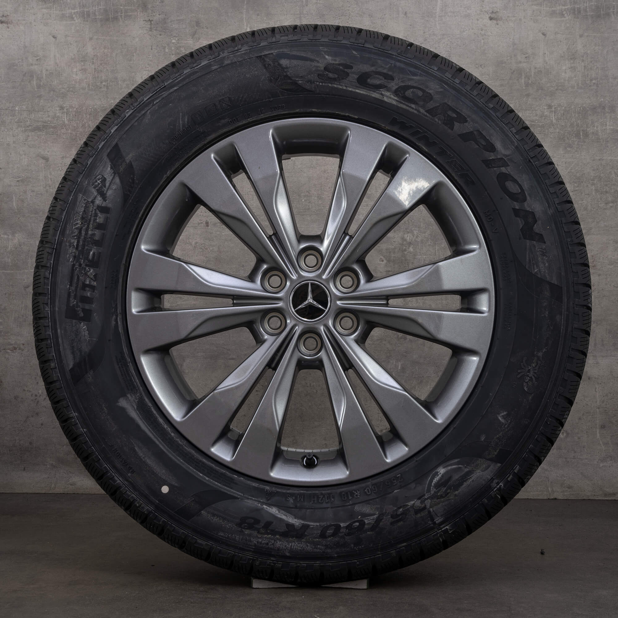 Alkuperäiset Mercedes Benz X-sarjan talvirenkaat 18 tuuman W470 vanteet N83801 harmaa UUSI
