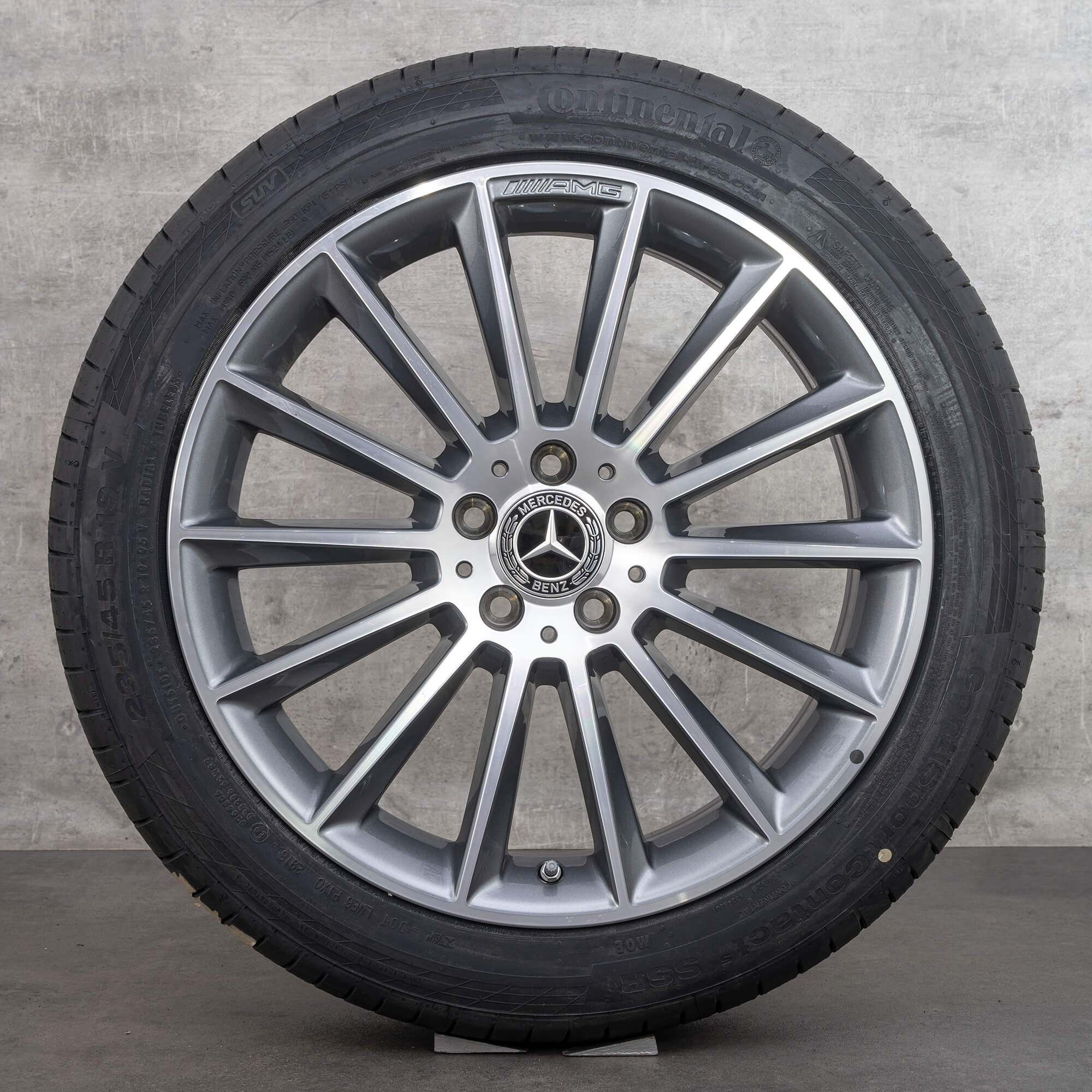 Original Mercedes Benz GLA AMG Felgen 19 Zoll X156 Sommerräder A1564012800 himalaya grey glanzgedreht