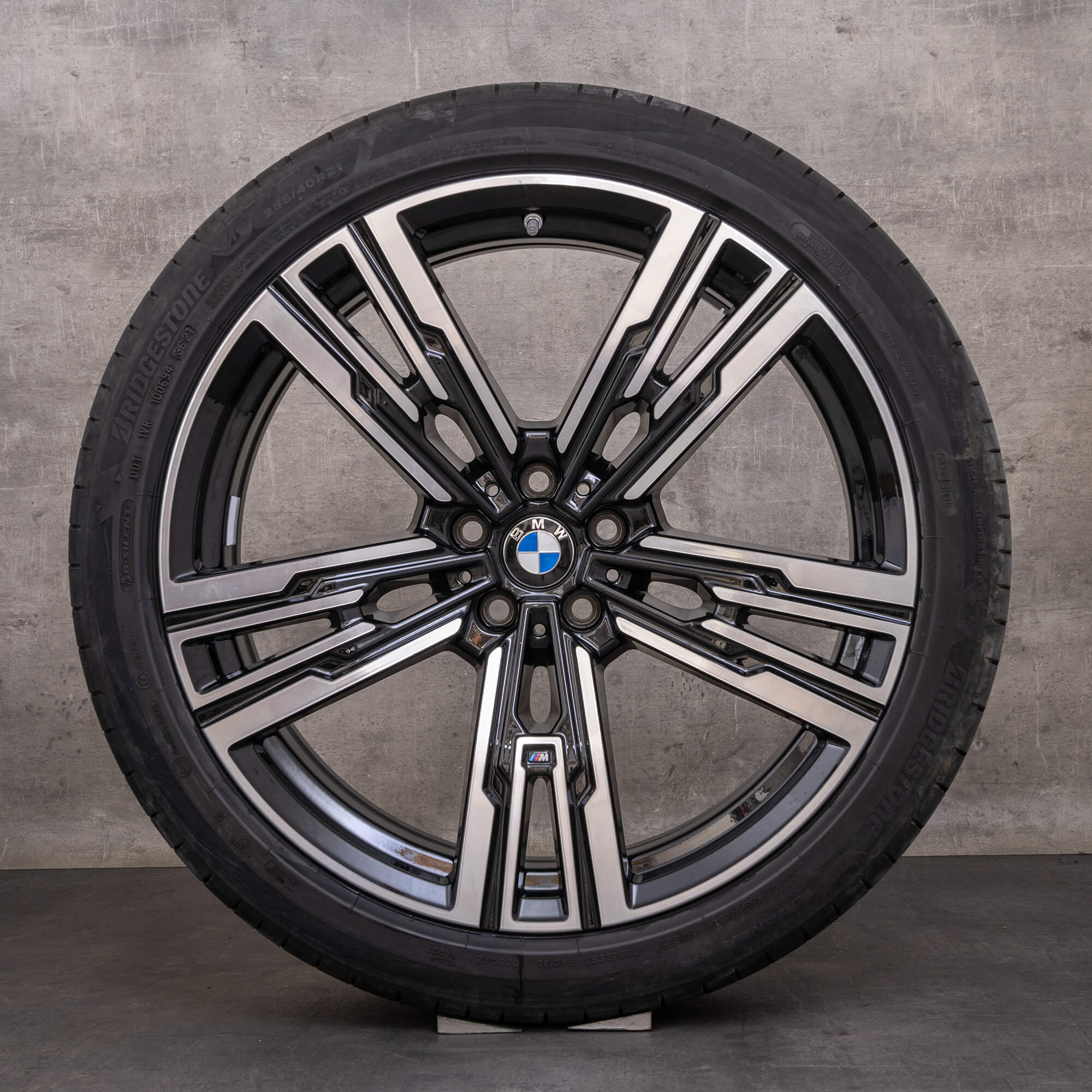 Jantes originais BMW Série 7 i7 21 polegadas G70 jantes verão 908 M 5A19DF0 5A19DF1 preto brilhante torneado