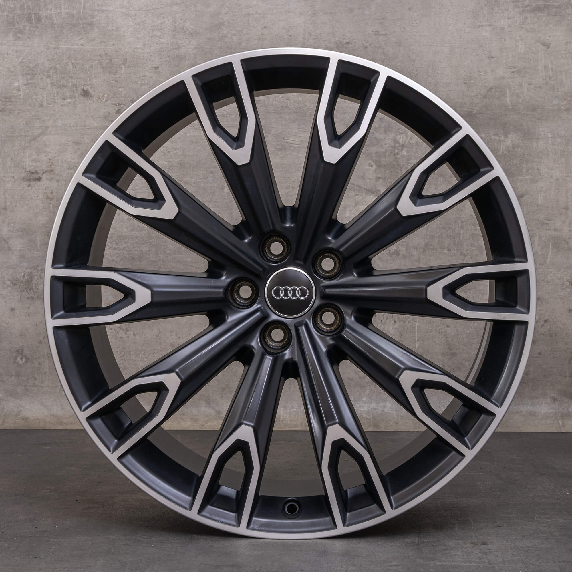 Original Audi Q7 SQ7 Jantes 21 pouces 4M 10 bras Talea Design 4M0071491 noir satiné brillant