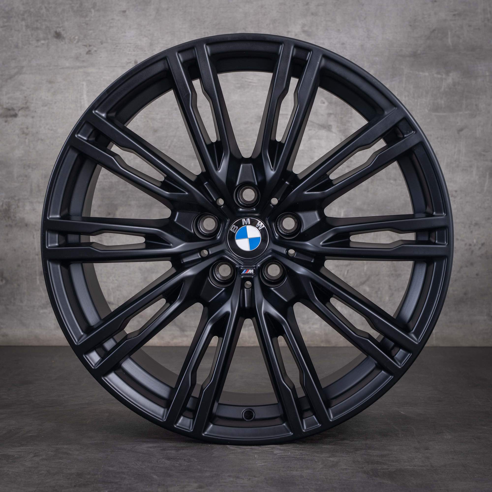 Roues hiver d'origine BMW M2 M3 M4 19 pouces G87 G80 G82 G83 style 829 M références 8093844 8093845 noir mat « jet black »