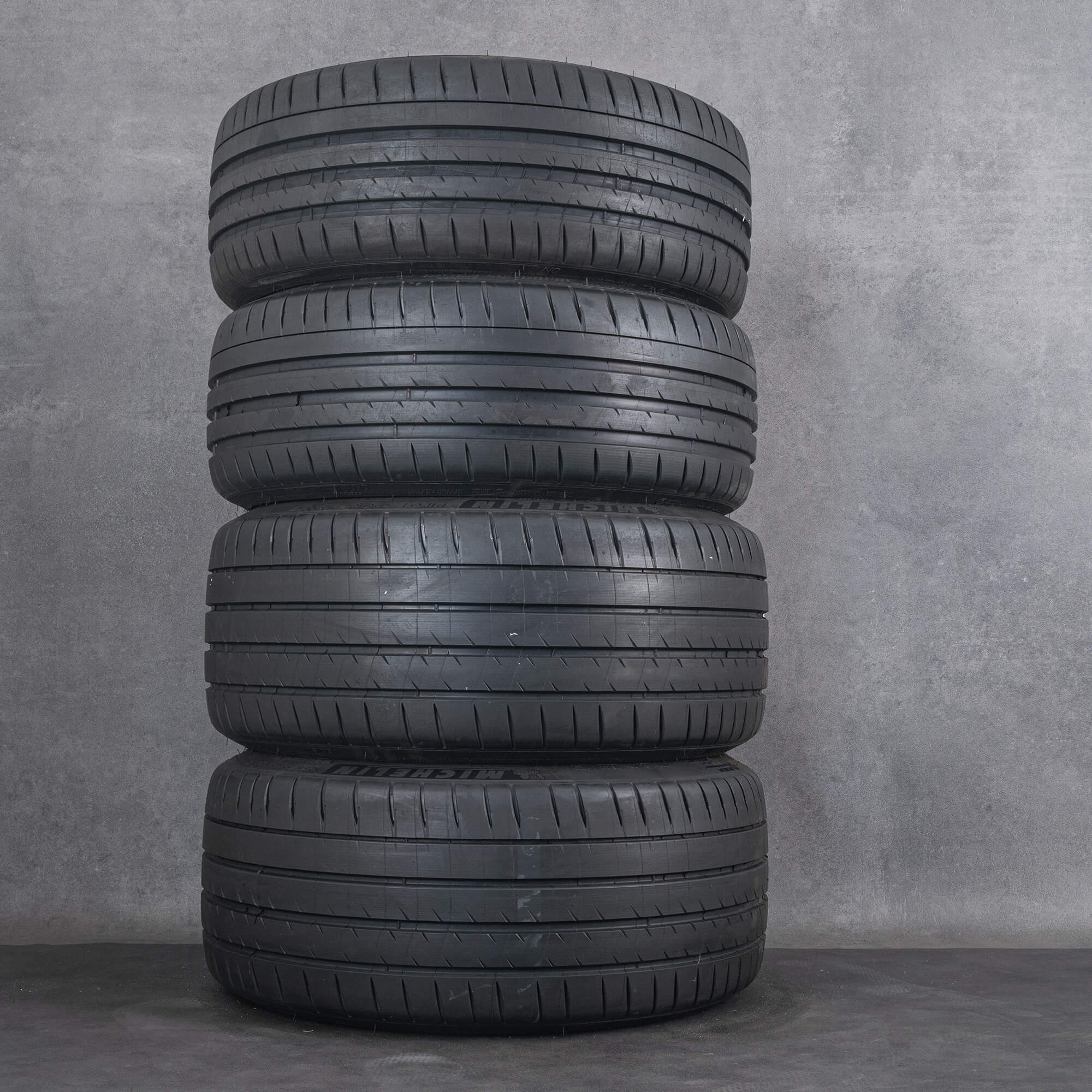 OEM Porsche Cayman 982 718 rims 20 inch summer wheels tires NEW 041