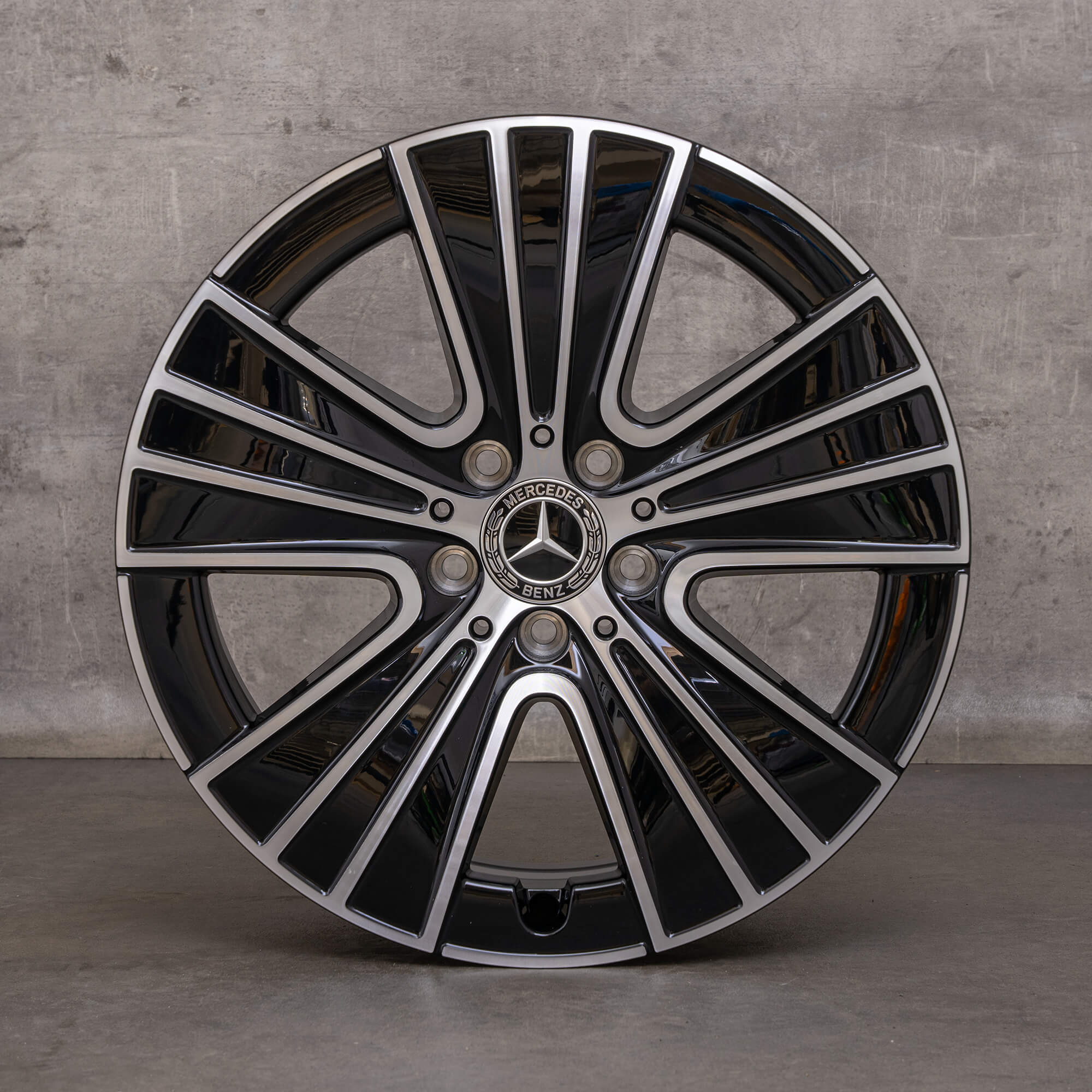 Originele Mercedes E-Klasse velgen 18 inch W214 S214 A2144012800 zwart hoogglans gedraaid NIEUW