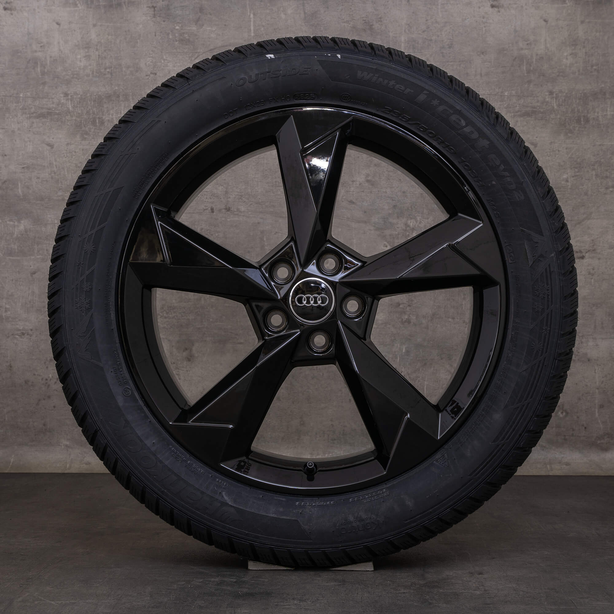 Alkuperäiset Audi Q3 -vanteet 19 tuuman F3-kesäpyörät 83A601025N Dynamic Design musta kiiltäväpintainen