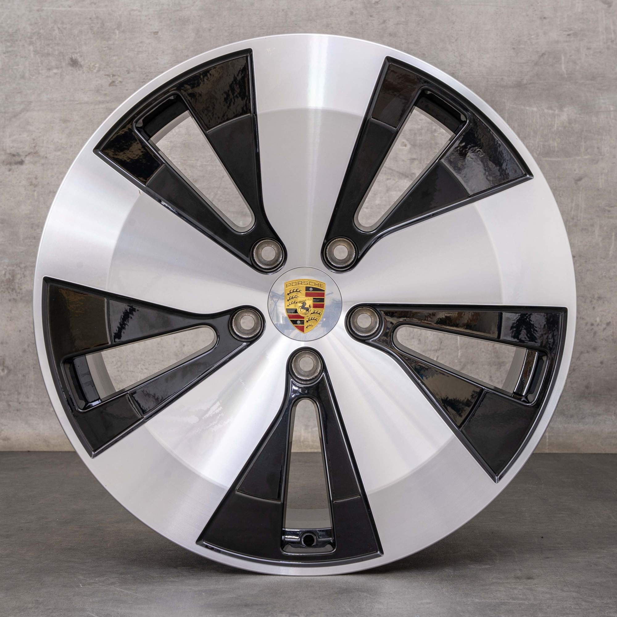 OEM Porsche Macan Electric Rims 20 inch 95C601025B 95C601025C black ...